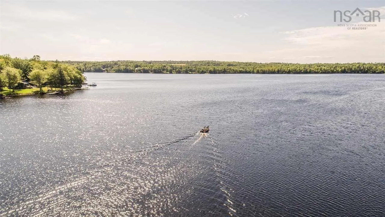 169 Murphy Lake Drive, Murphy Lake, NS B4N 3V8, 3 Bedrooms Bedrooms, ,2 BathroomsBathrooms,Residential,For Sale,Murphy Lake,202519395