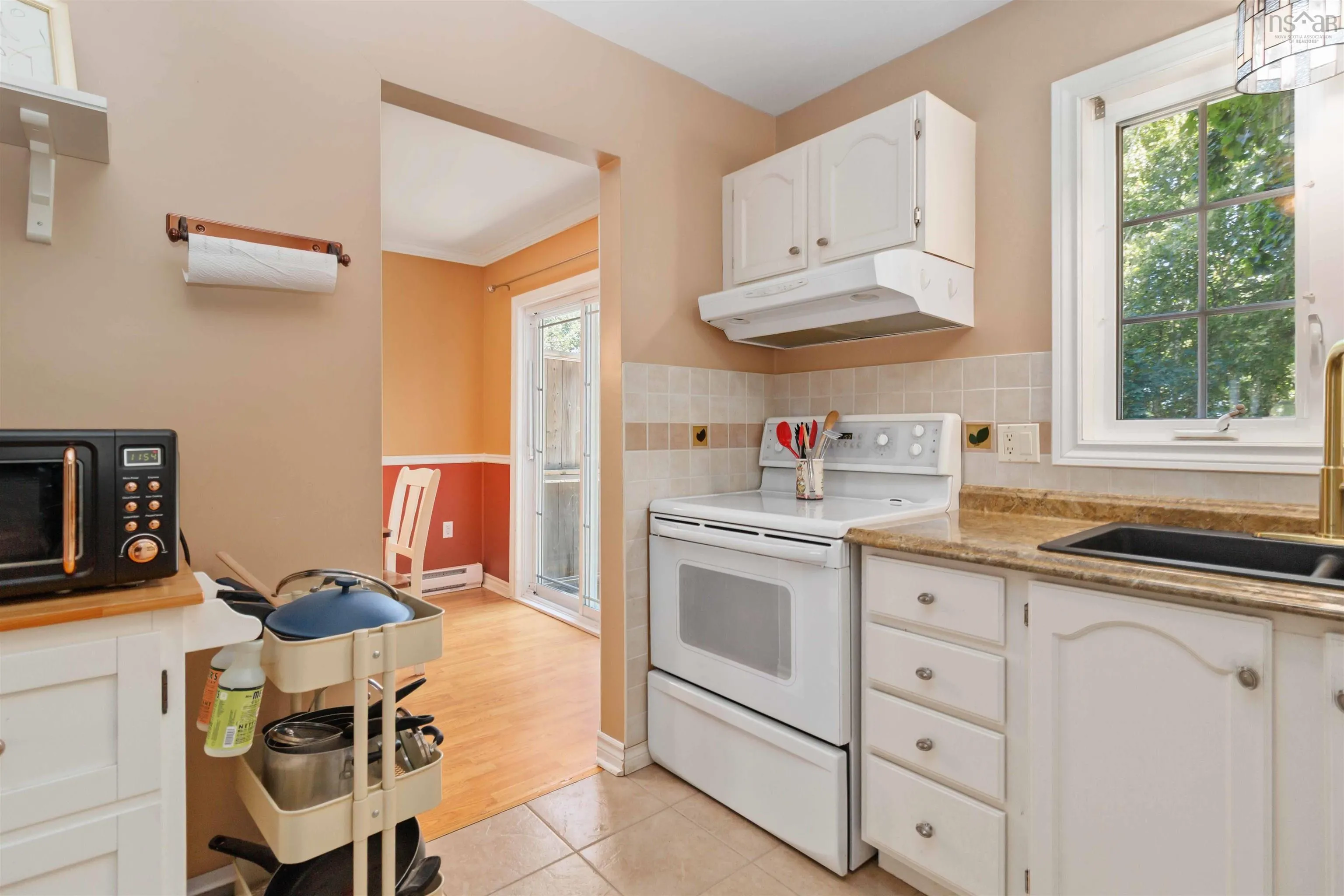 2 Colonna Place, Dartmouth, NS B2X 3J3, 3 Bedrooms Bedrooms, ,2 BathroomsBathrooms,Residential,For Sale,Colonna,202521160