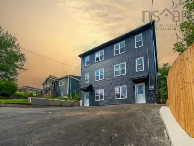 9 Layton Road, Halifax, NS B3P 1Z6, 4 Bedrooms Bedrooms, ,4 BathroomsBathrooms,Residential,For Sale,Layton,202518941