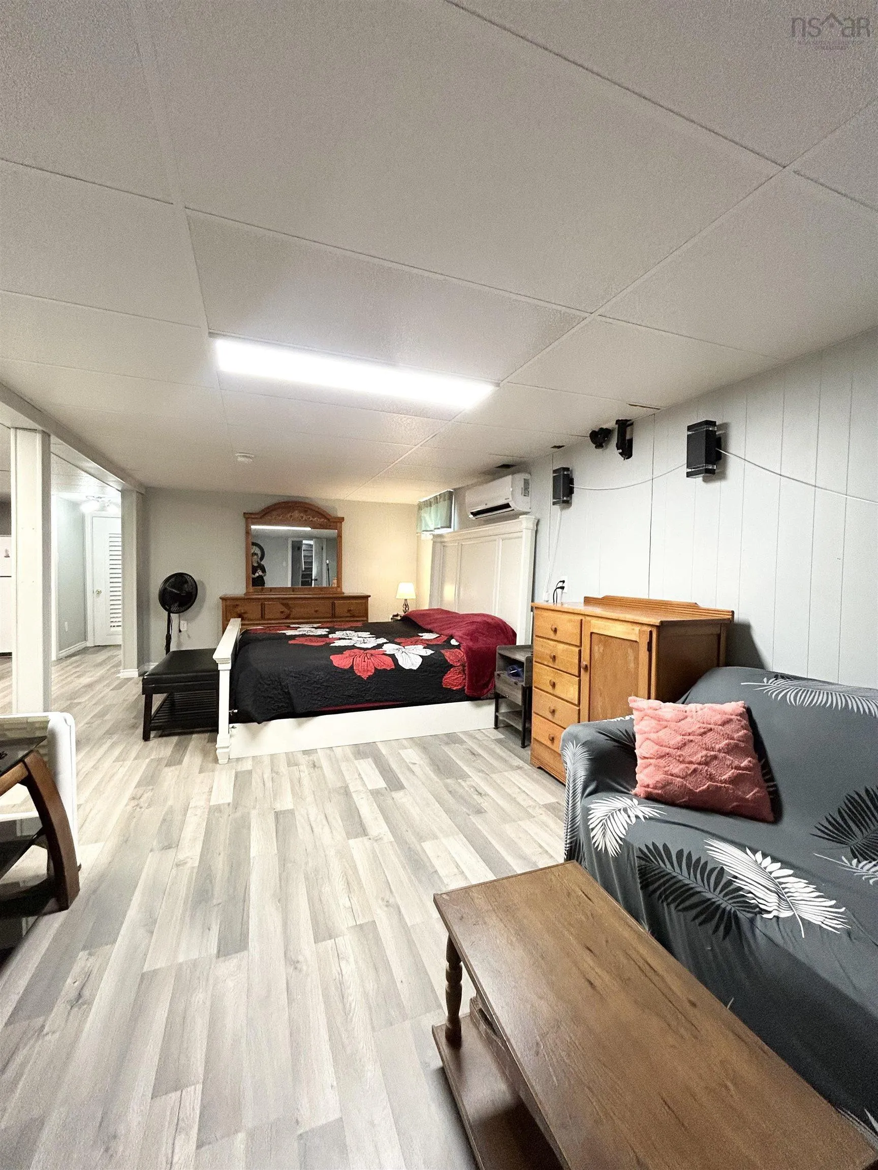 8 Smith Avenue, Springhill, NS B0M 1X0, 3 Bedrooms Bedrooms, ,2 BathroomsBathrooms,Residential,For Sale,Smith,202521644