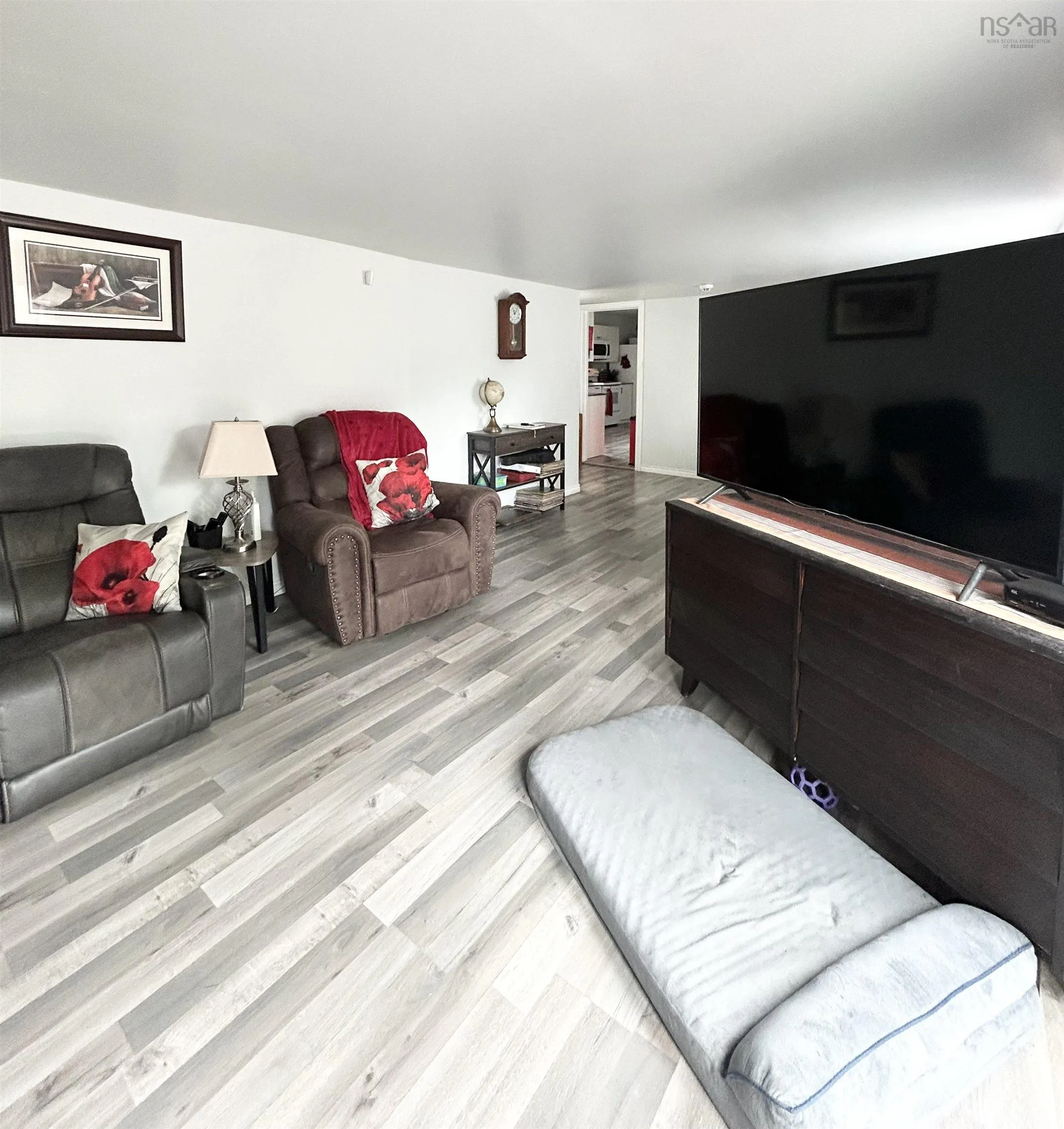 8 Smith Avenue, Springhill, NS B0M 1X0, 3 Bedrooms Bedrooms, ,2 BathroomsBathrooms,Residential,For Sale,Smith,202521644