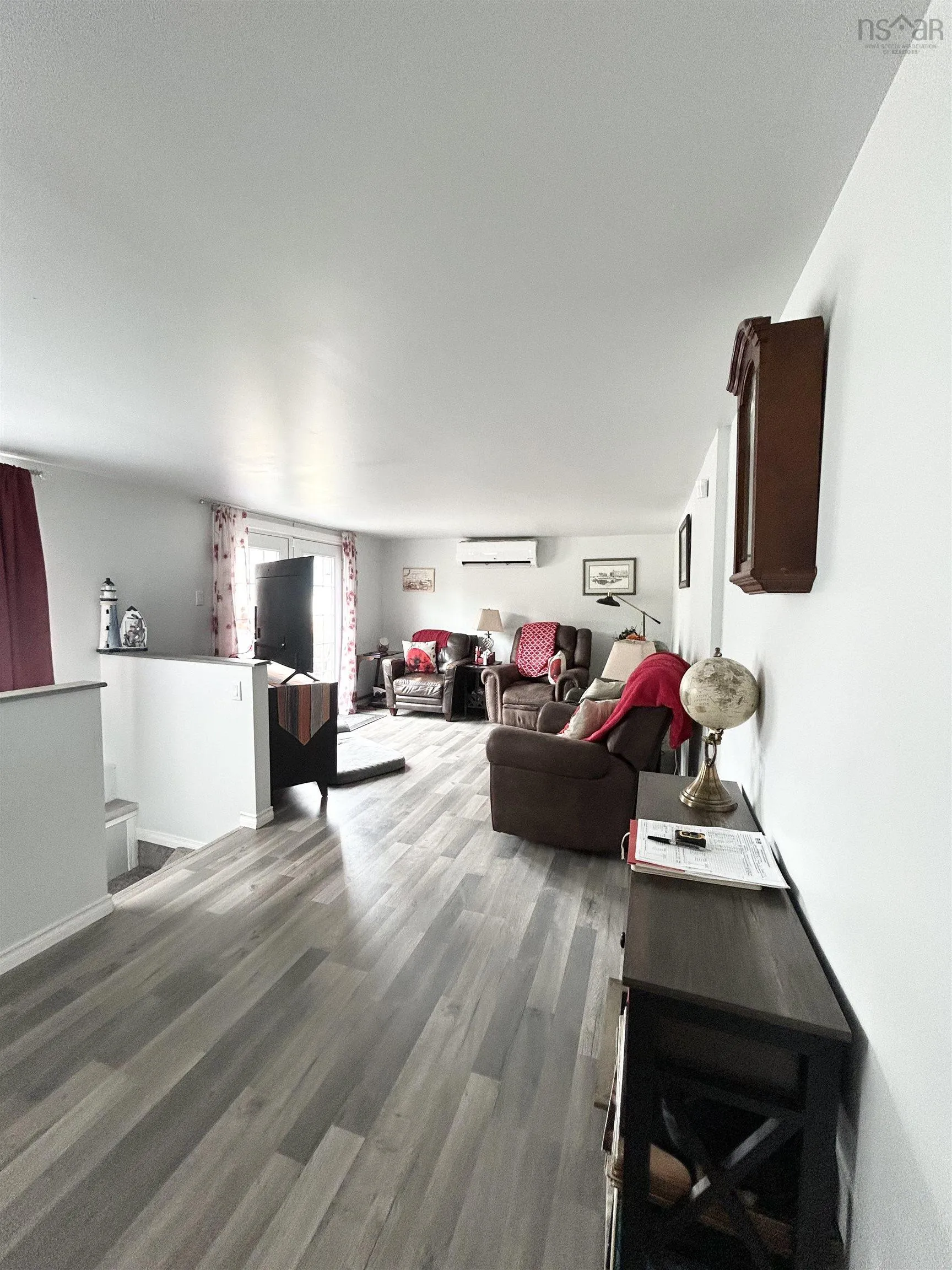 8 Smith Avenue, Springhill, NS B0M 1X0, 3 Bedrooms Bedrooms, ,2 BathroomsBathrooms,Residential,For Sale,Smith,202521644