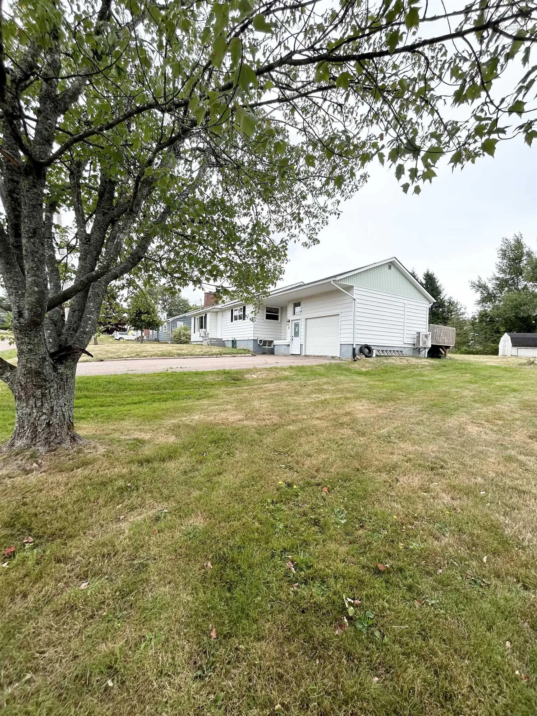 8 Smith Avenue, Springhill, NS B0M 1X0, 3 Bedrooms Bedrooms, ,2 BathroomsBathrooms,Residential,For Sale,Smith,202521644