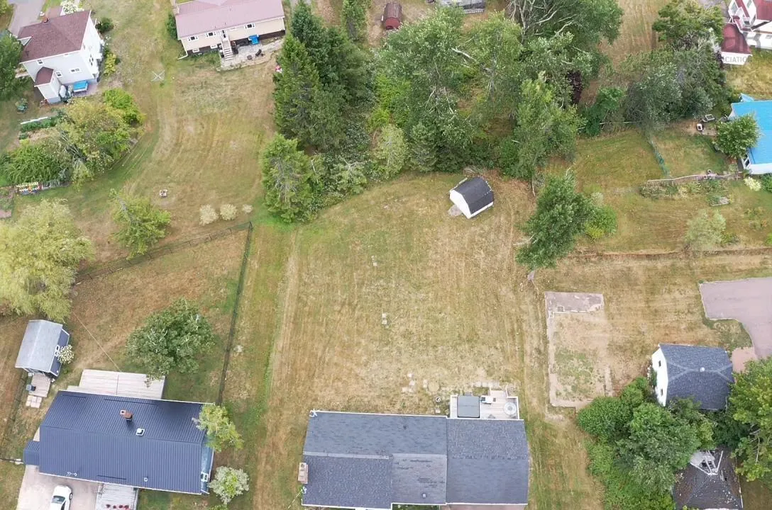 8 Smith Avenue, Springhill, NS B0M 1X0, 3 Bedrooms Bedrooms, ,2 BathroomsBathrooms,Residential,For Sale,Smith,202521644