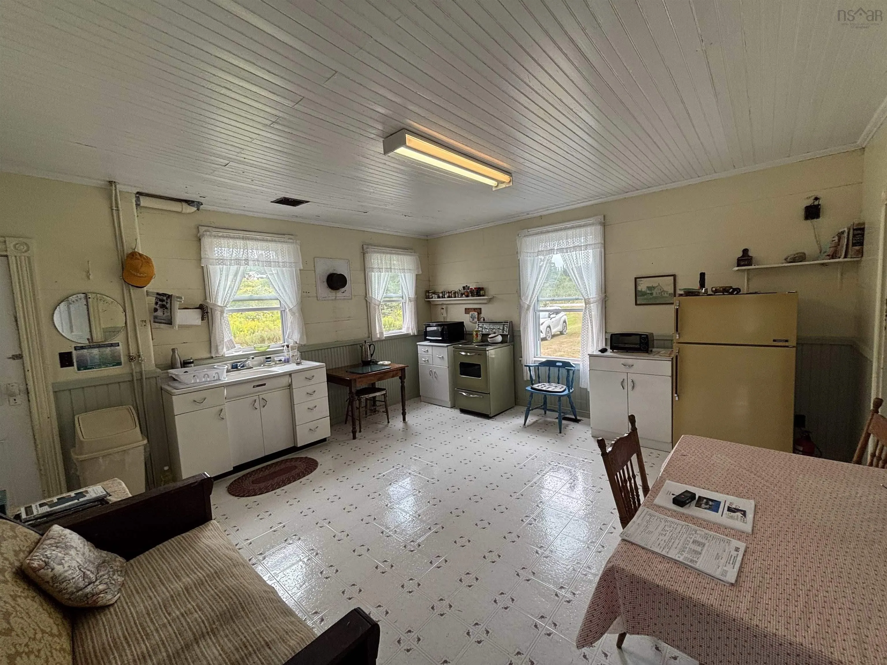 2121 Loch Lomond Road, Loch Lomond, NS B2E 1E3, 4 Bedrooms Bedrooms, ,1 BathroomBathrooms,Residential,For Sale,Loch Lomond,202520592