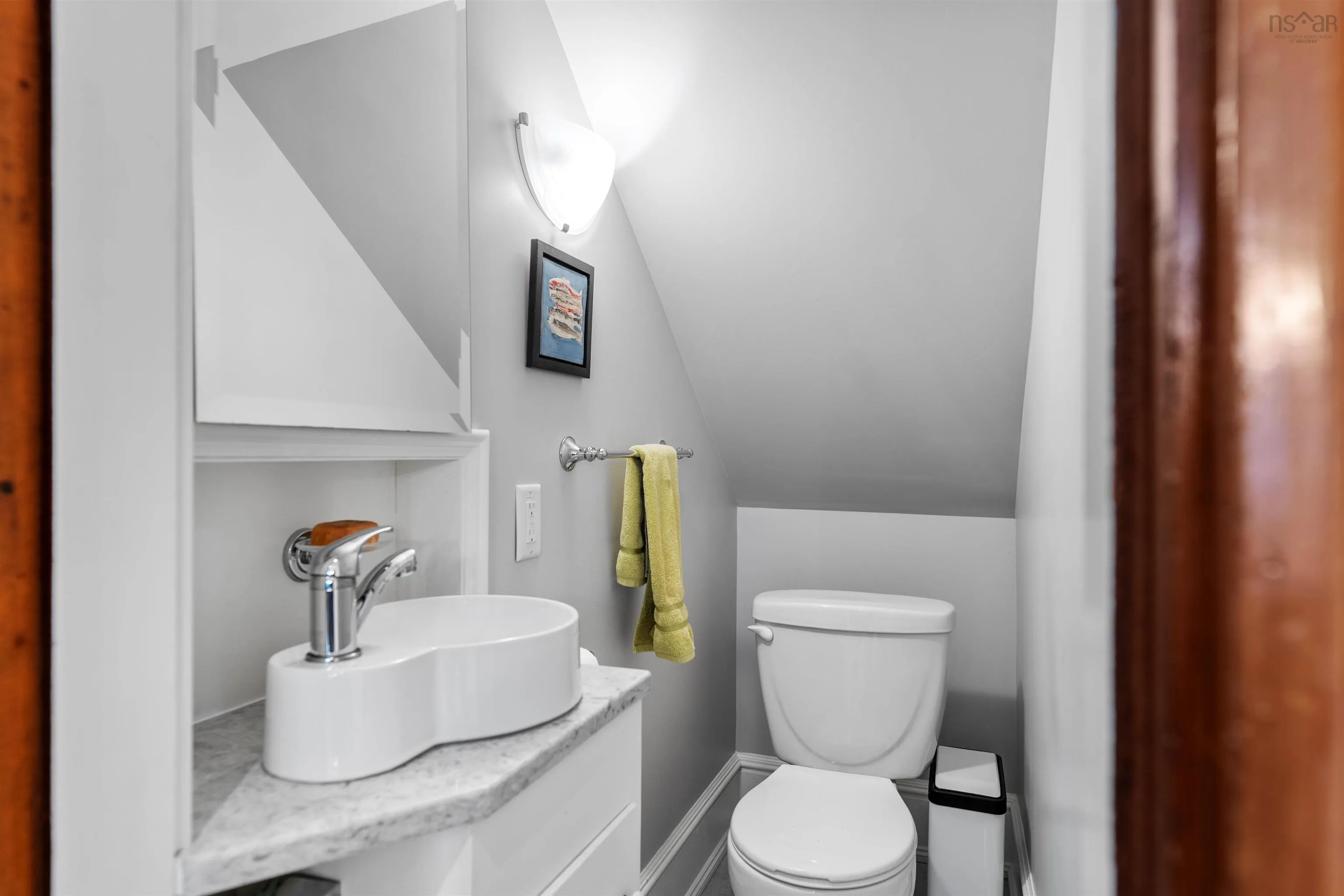 124 Church Street, Amherst Ns B4h 3b8, 3 Bedrooms Bedrooms, ,2 BathroomsBathrooms,Residential,For Sale,Church,202425999