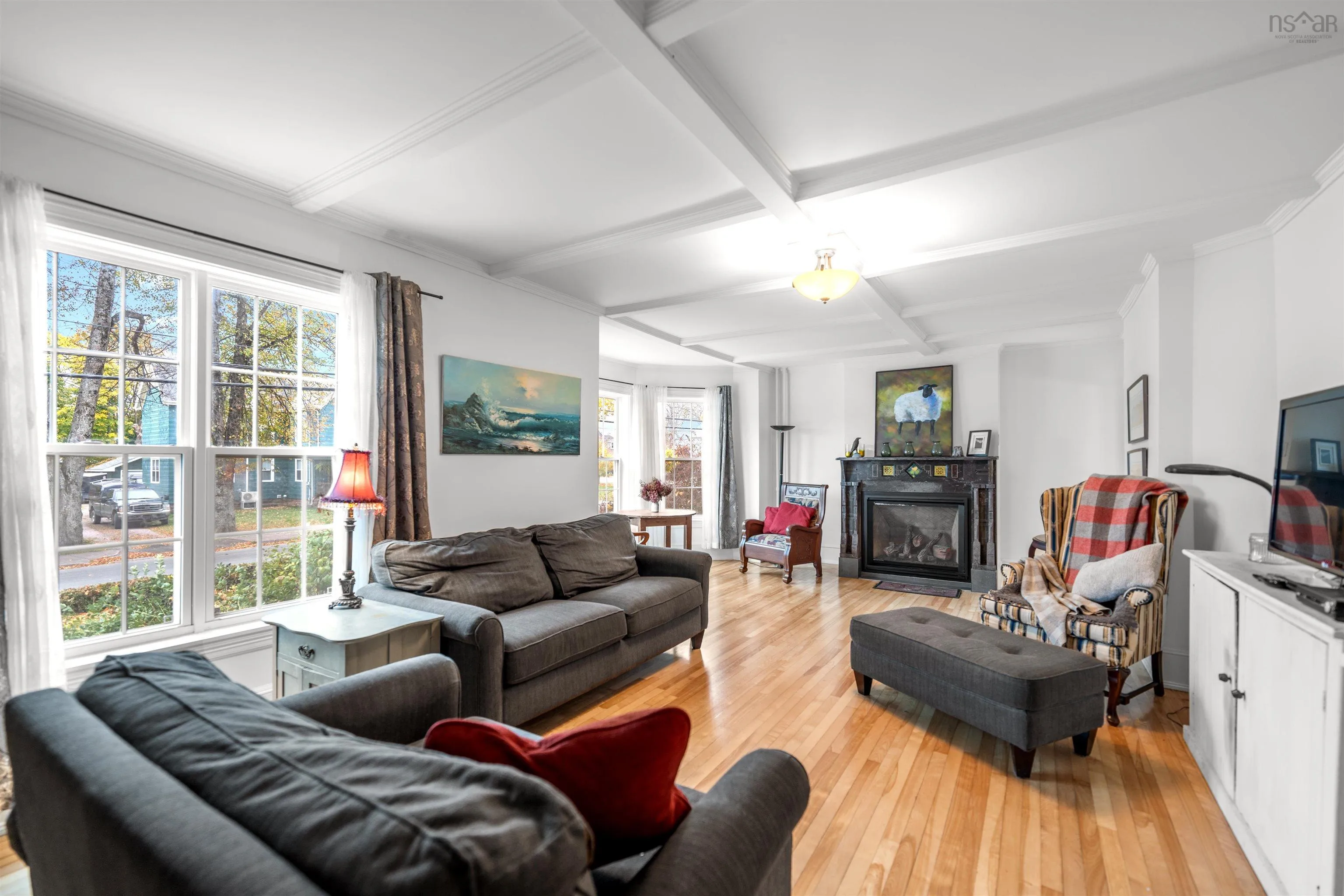 124 Church Street, Amherst Ns B4h 3b8, 3 Bedrooms Bedrooms, ,2 BathroomsBathrooms,Residential,For Sale,Church,202425999