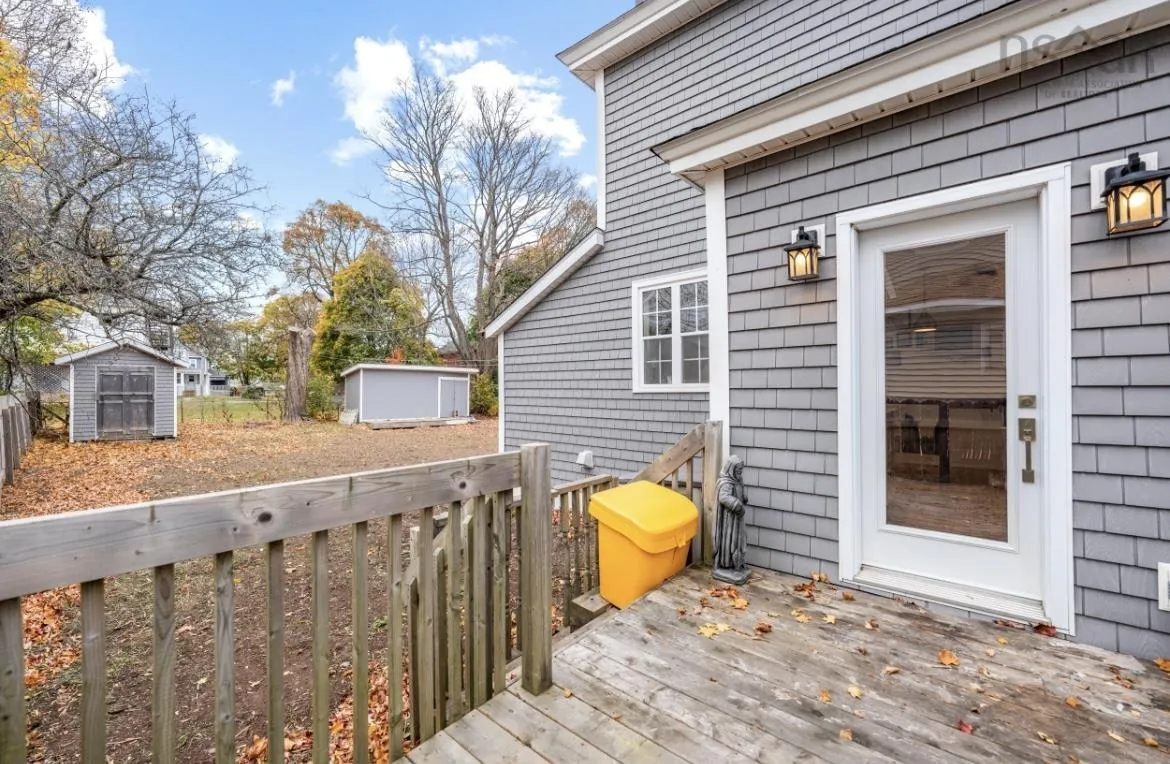 124 Church Street, Amherst Ns B4h 3b8, 3 Bedrooms Bedrooms, ,2 BathroomsBathrooms,Residential,For Sale,Church,202425999