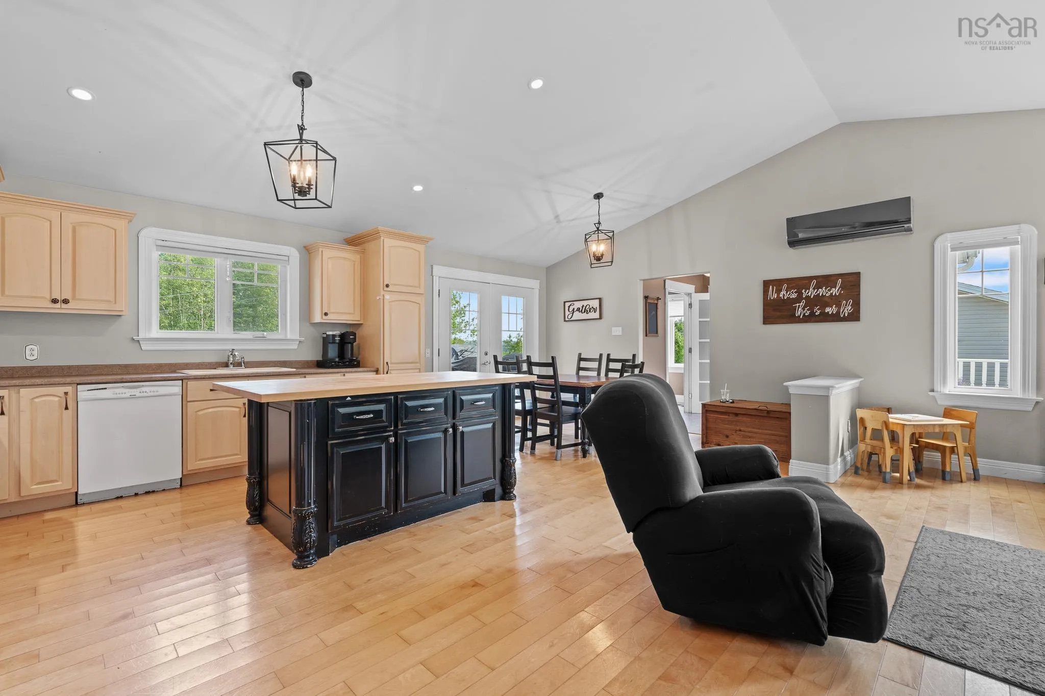 86 Fir Avenue, Salmon River, NS B2N 6P6, 3 Bedrooms Bedrooms, ,3 BathroomsBathrooms,Residential,For Sale,Fir,202518774