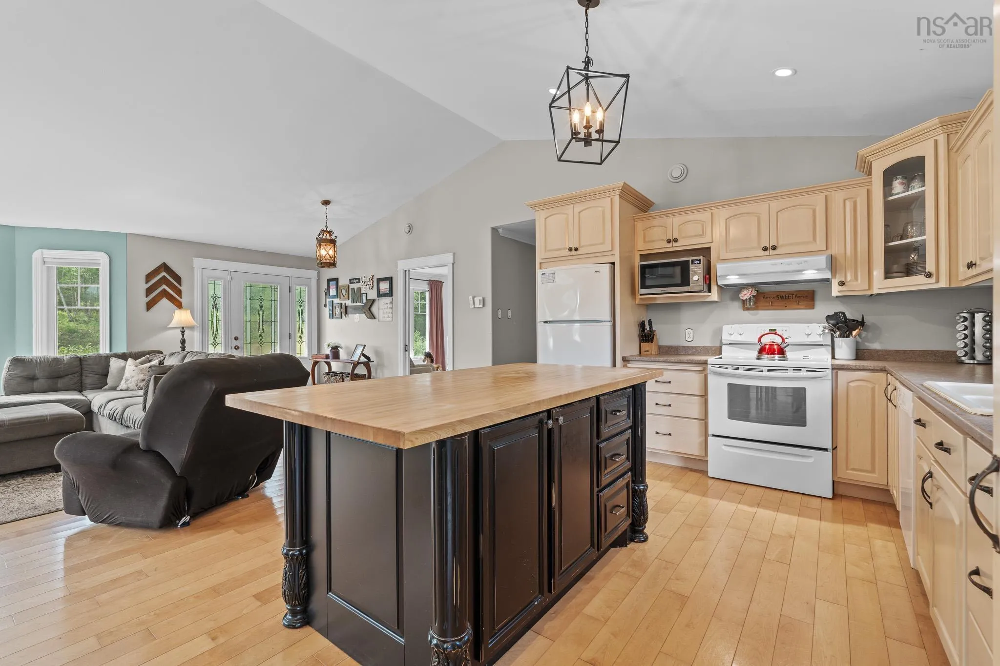 86 Fir Avenue, Salmon River, NS B2N 6P6, 3 Bedrooms Bedrooms, ,3 BathroomsBathrooms,Residential,For Sale,Fir,202518774