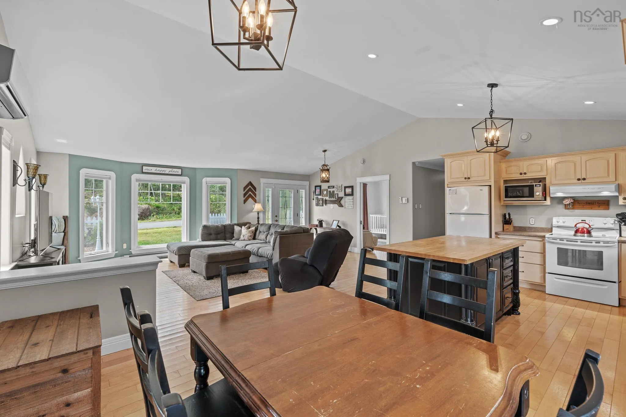 86 Fir Avenue, Salmon River, NS B2N 6P6, 3 Bedrooms Bedrooms, ,3 BathroomsBathrooms,Residential,For Sale,Fir,202518774