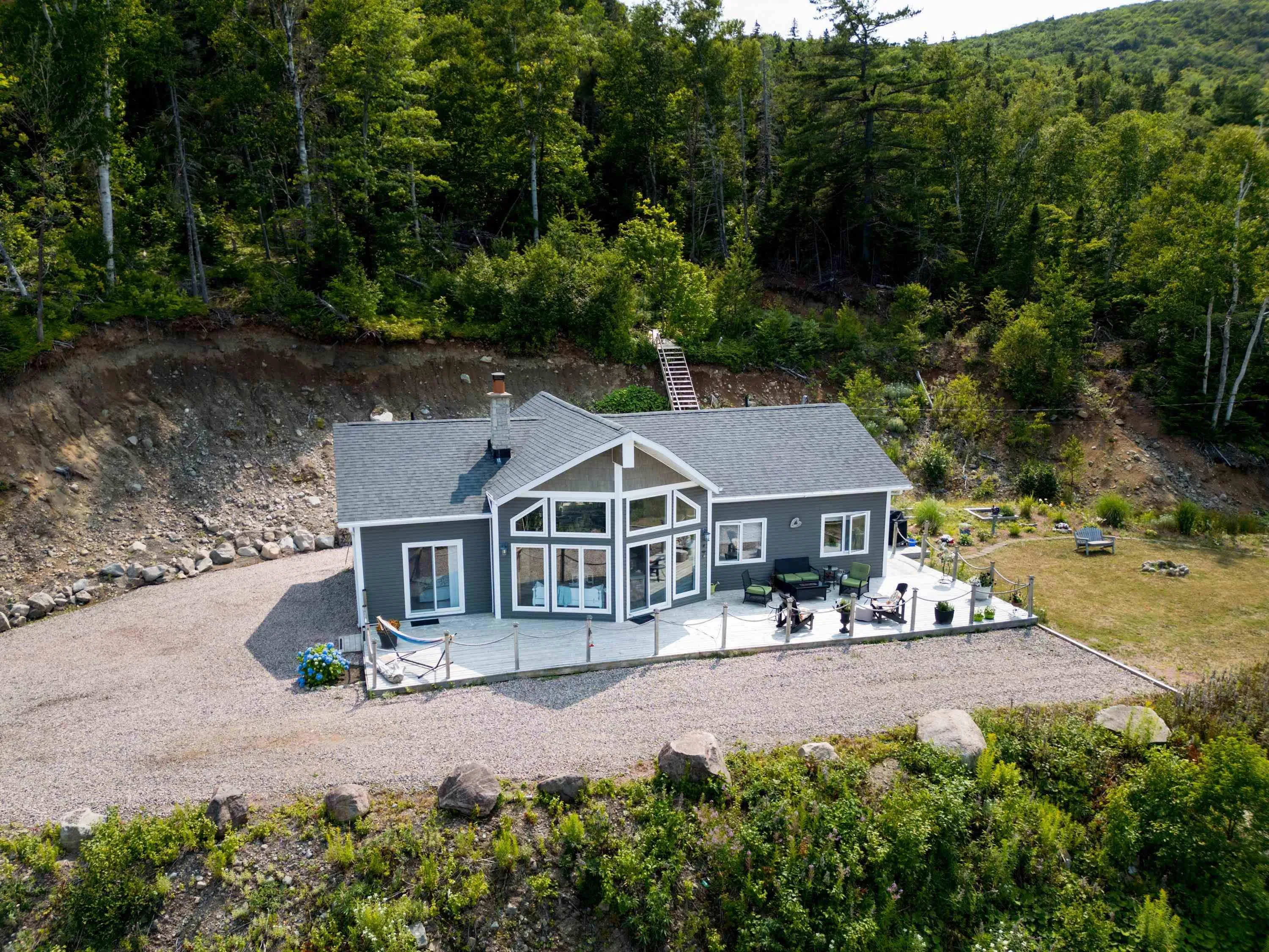 39132 Cabot Trail, Ingonish Ferry, NS B0C 1L0, 3 Bedrooms Bedrooms, ,2 BathroomsBathrooms,Residential,For Sale,Cabot Trail,202521220
