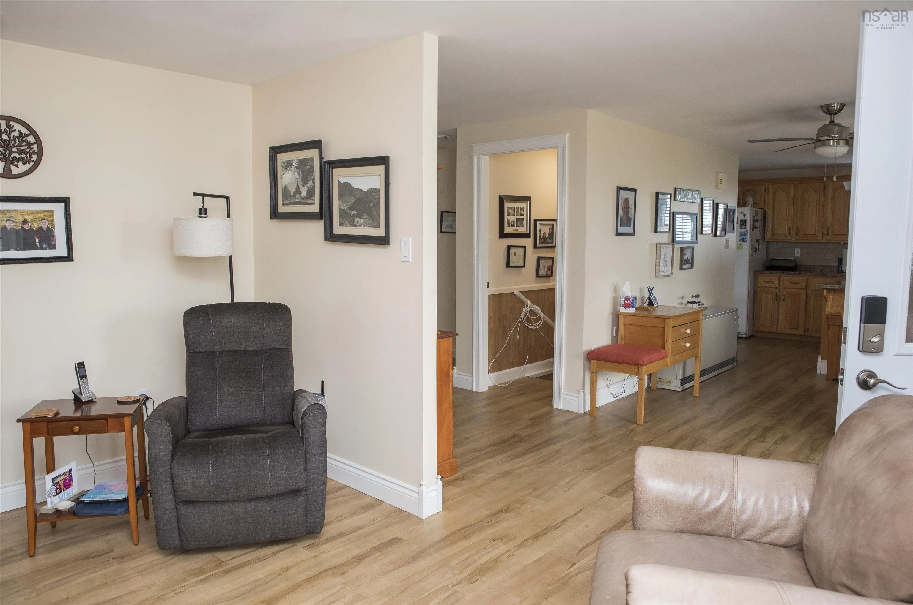 43 Lingan Street Street, Dominion, NS B1G 1K9, 2 Bedrooms Bedrooms, ,2 BathroomsBathrooms,Residential,For Sale,Lingan Street,202517615