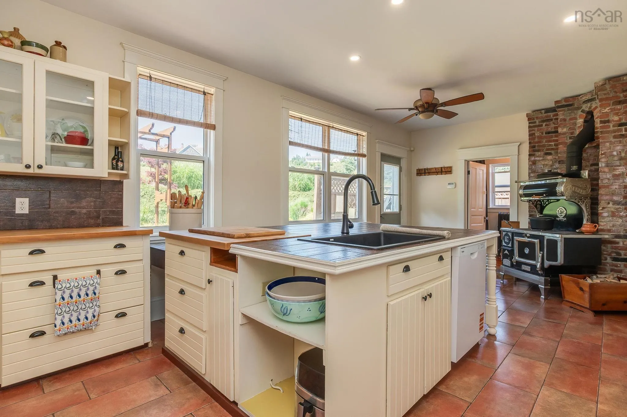 2629 Crowell Road, East Lawrencetown, NS B2Z 1P4, 6 Bedrooms Bedrooms, ,6 BathroomsBathrooms,Residential,For Sale,Crowell,202519337