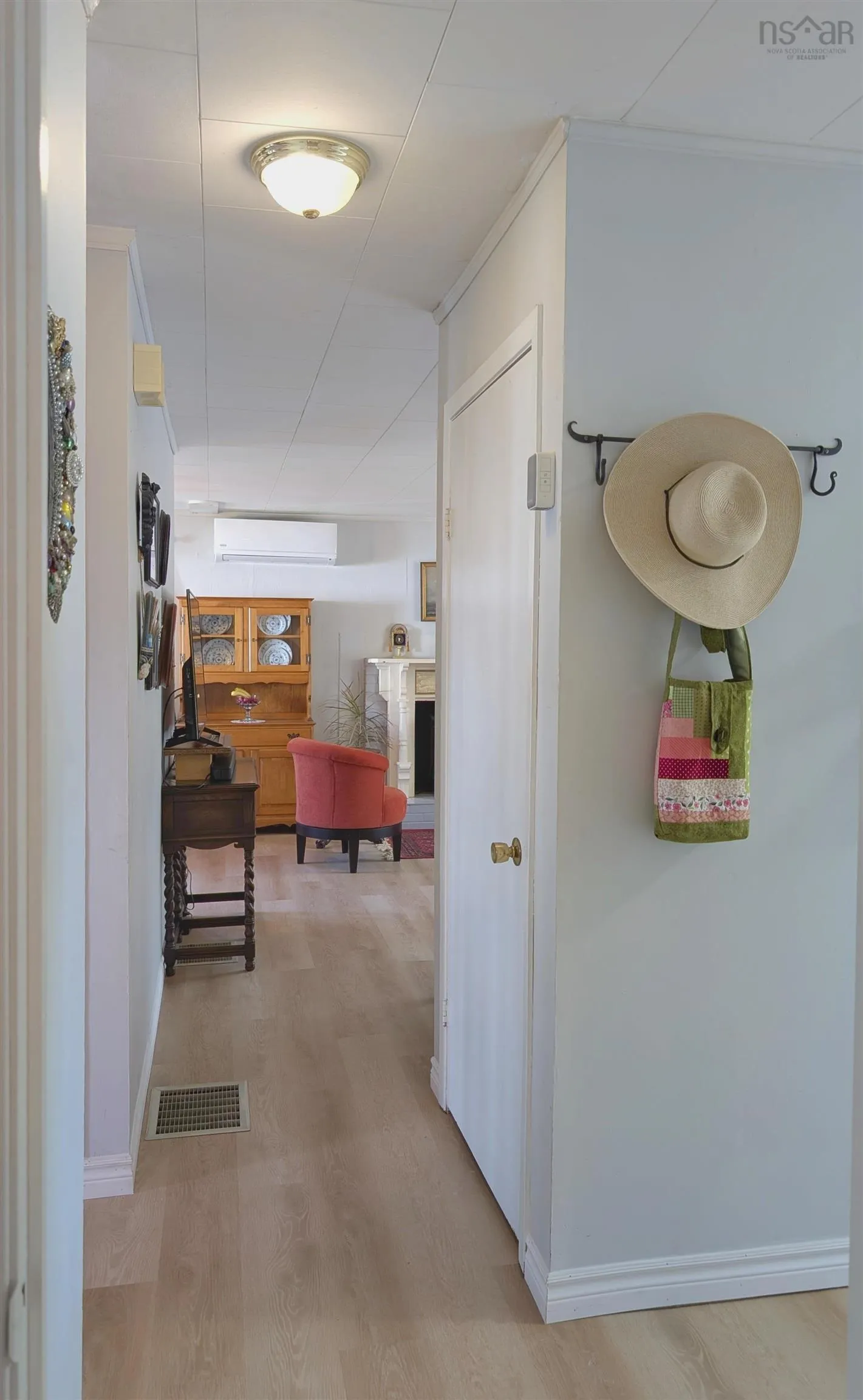 1020 358 Highway, Port Williams, NS B0P 1T0, 3 Bedrooms Bedrooms, ,2 BathroomsBathrooms,Residential,For Sale,358,202522333