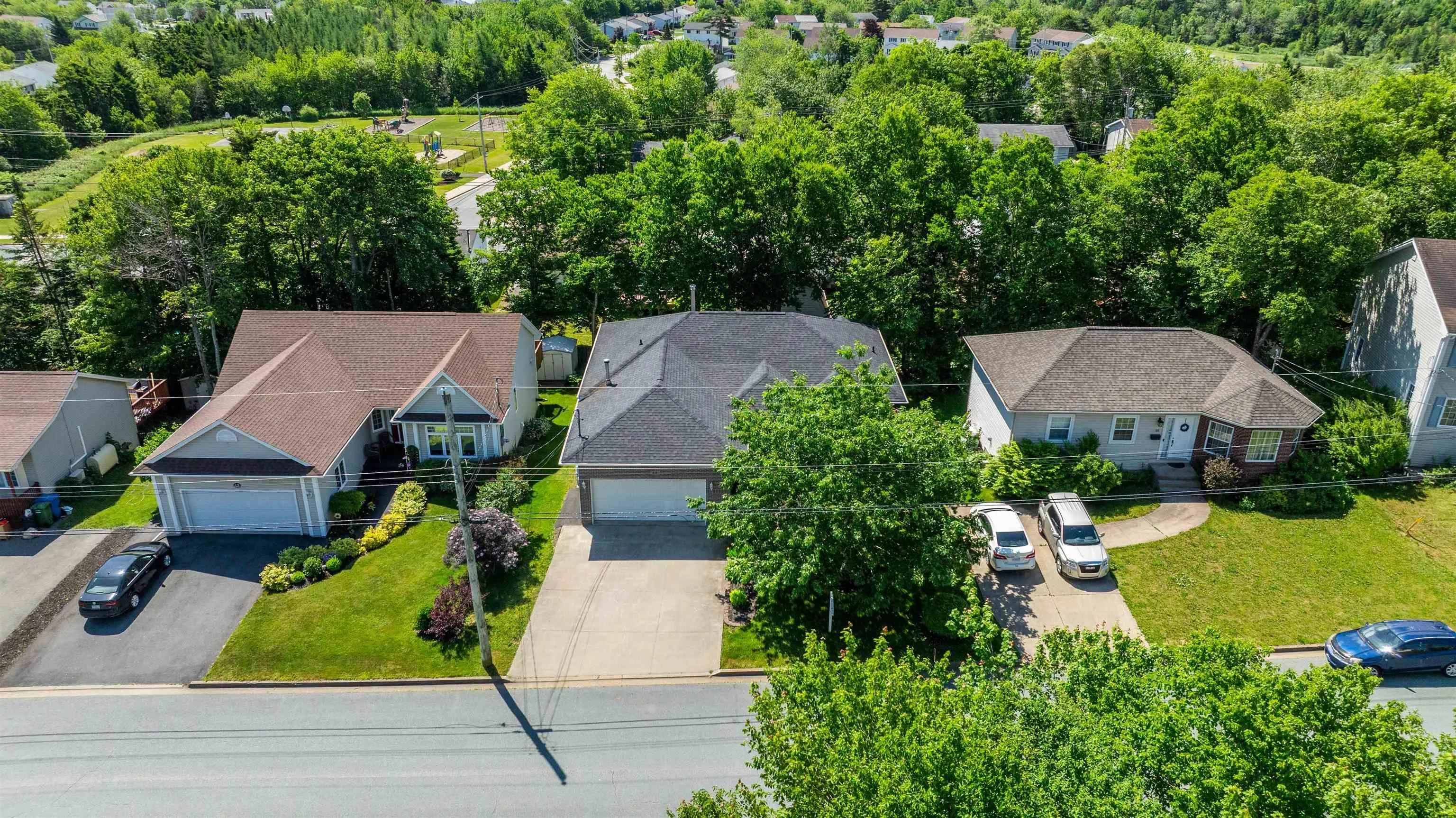 46 Lochiel Circle, Dartmouth, NS B2W 6H1, 3 Bedrooms Bedrooms, ,3 BathroomsBathrooms,Residential,For Sale,Lochiel,202515975