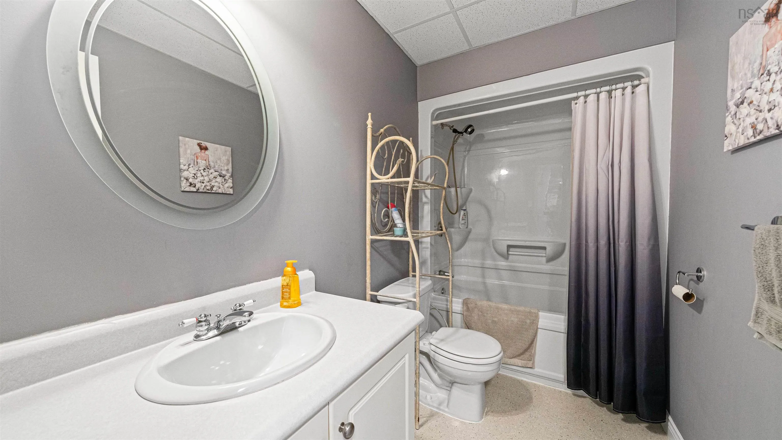 46 Lochiel Circle, Dartmouth, NS B2W 6H1, 3 Bedrooms Bedrooms, ,3 BathroomsBathrooms,Residential,For Sale,Lochiel,202515975