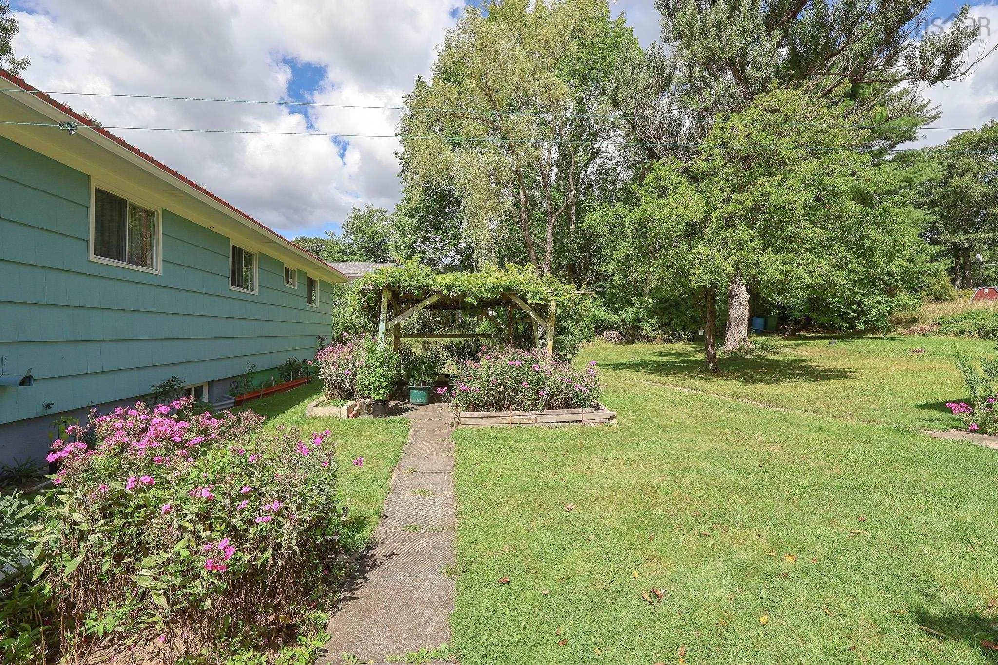 452 Oakhill Road, Oakhill Ns B4v 3w6, 3 Bedrooms Bedrooms, ,1 BathroomBathrooms,Residential,For Sale,Oakhill,202507055