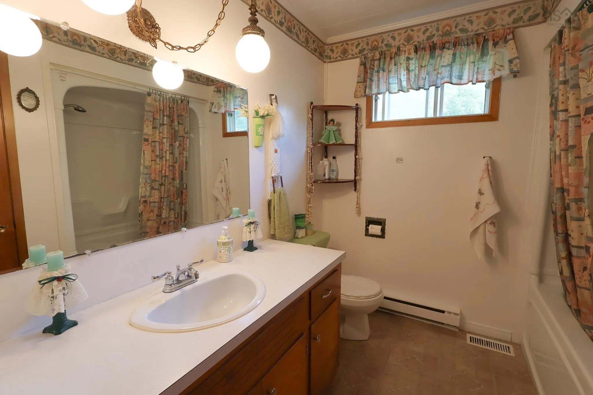 452 Oakhill Road, Oakhill Ns B4v 3w6, 3 Bedrooms Bedrooms, ,1 BathroomBathrooms,Residential,For Sale,Oakhill,202507055