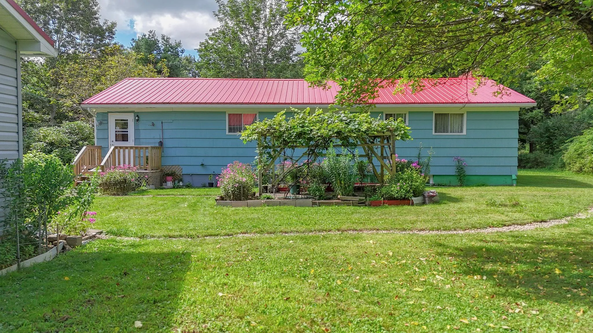 452 Oakhill Road, Oakhill Ns B4v 3w6, 3 Bedrooms Bedrooms, ,1 BathroomBathrooms,Residential,For Sale,Oakhill,202507055