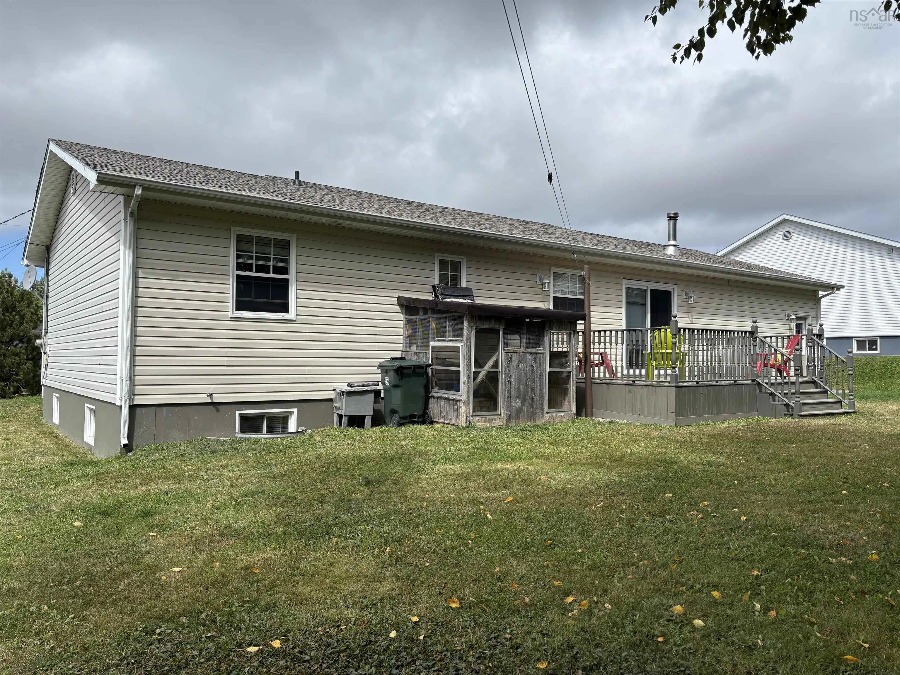 63 Mae Avenue, Sydney Mines, NS B1V 3K8, 4 Bedrooms Bedrooms, ,3 BathroomsBathrooms,Residential,For Sale,Mae Avenue,202522018