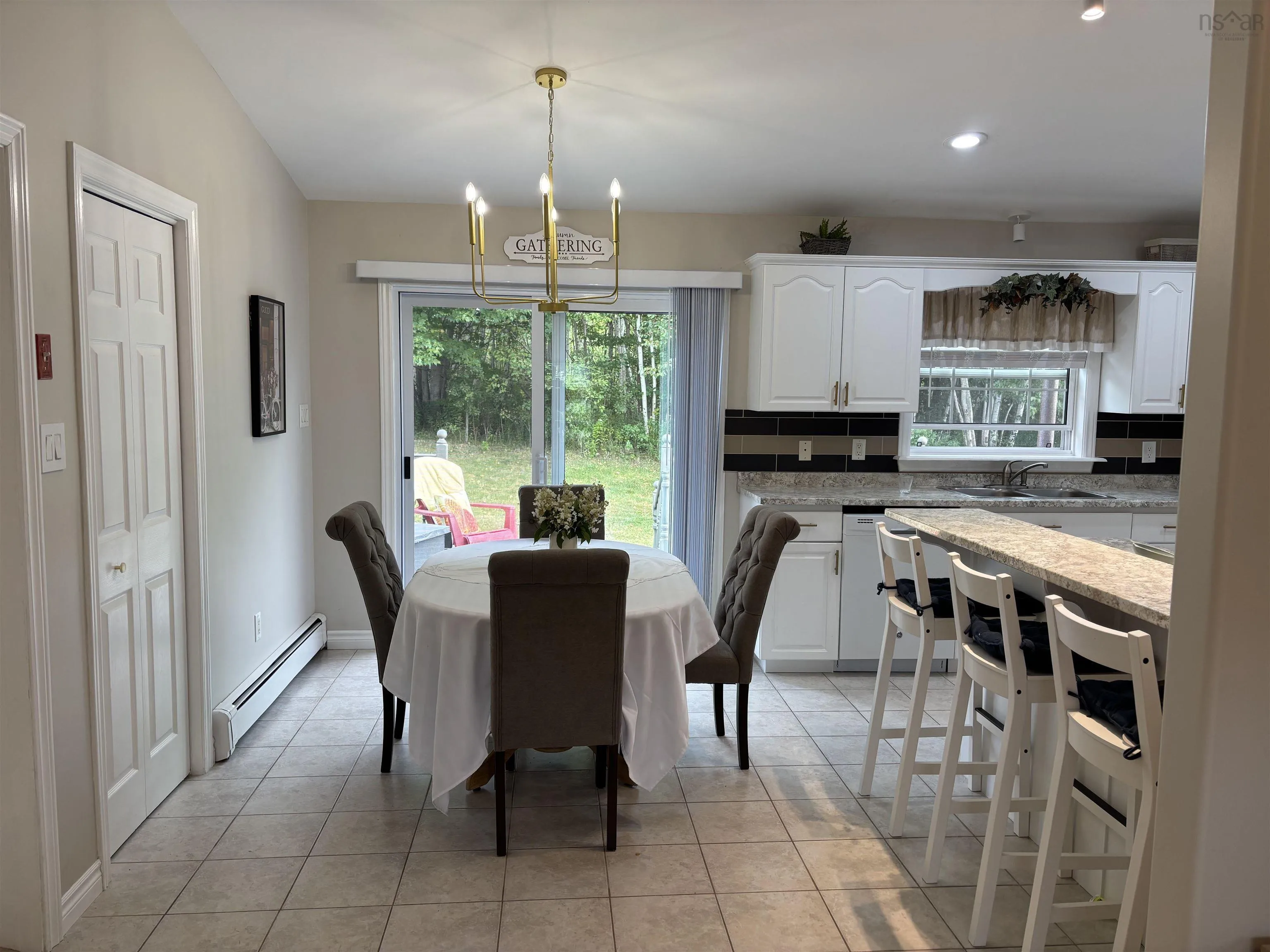 63 Mae Avenue, Sydney Mines, NS B1V 3K8, 4 Bedrooms Bedrooms, ,3 BathroomsBathrooms,Residential,For Sale,Mae Avenue,202522018