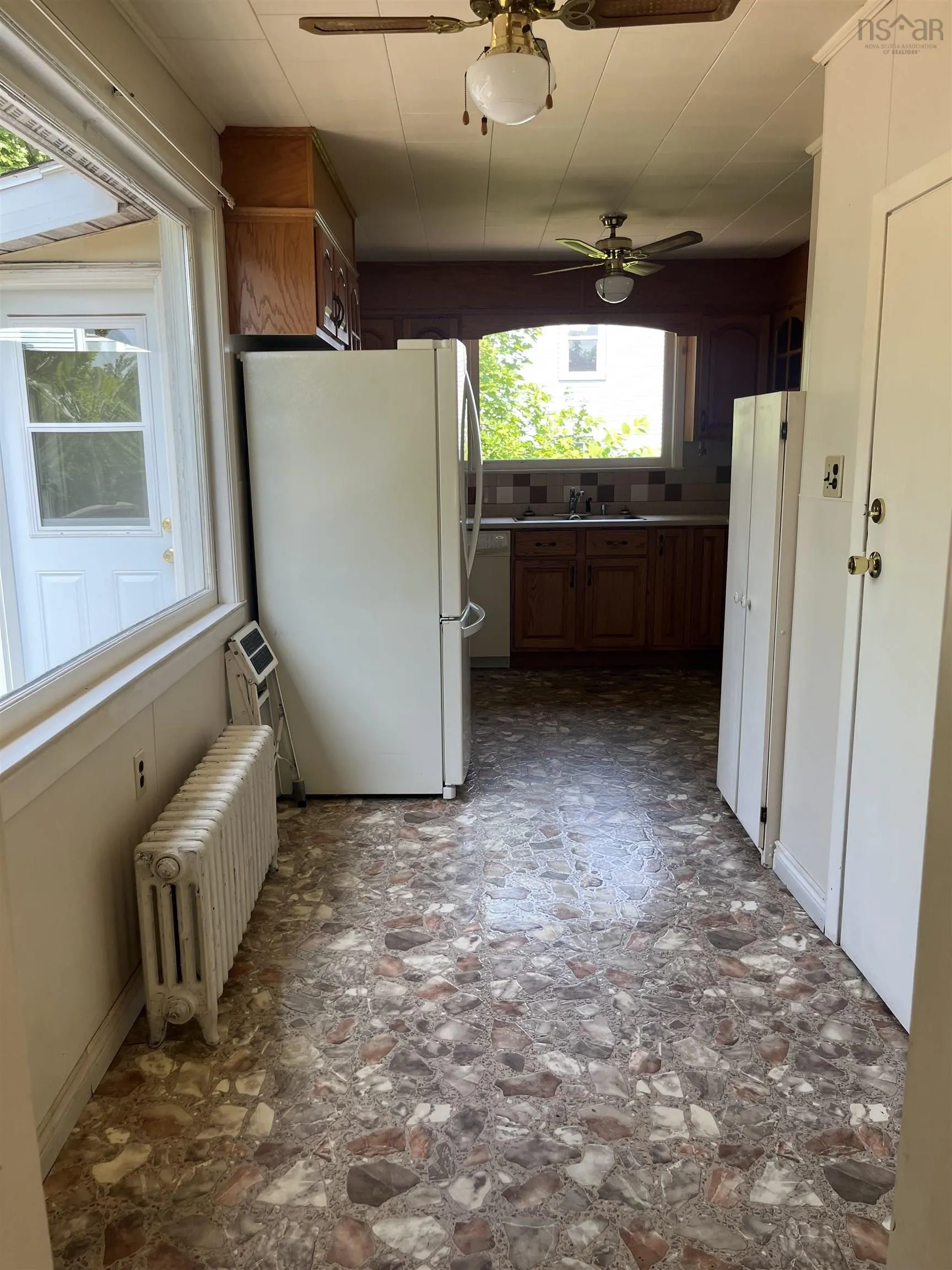 36 Lower Mclean Street, Glace Bay, NS B1A 2K7, 2 Bedrooms Bedrooms, ,2 BathroomsBathrooms,Residential,For Sale,Lower Mclean,202520171