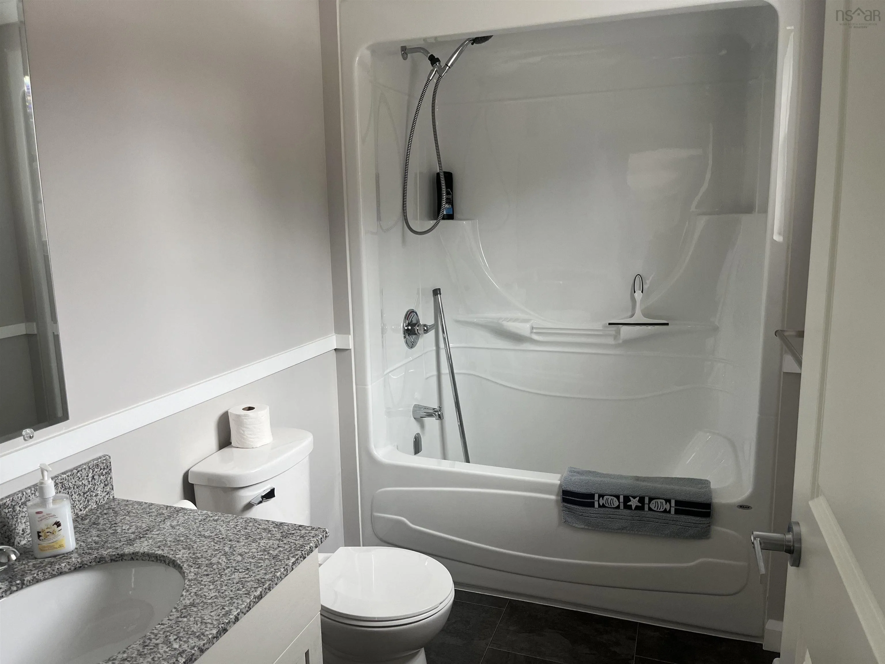 290 Eastside Grand River, Grand River, NS B0E 1M0, 2 Bedrooms Bedrooms, ,2 BathroomsBathrooms,Residential,For Sale,Eastside Grand River,202518581