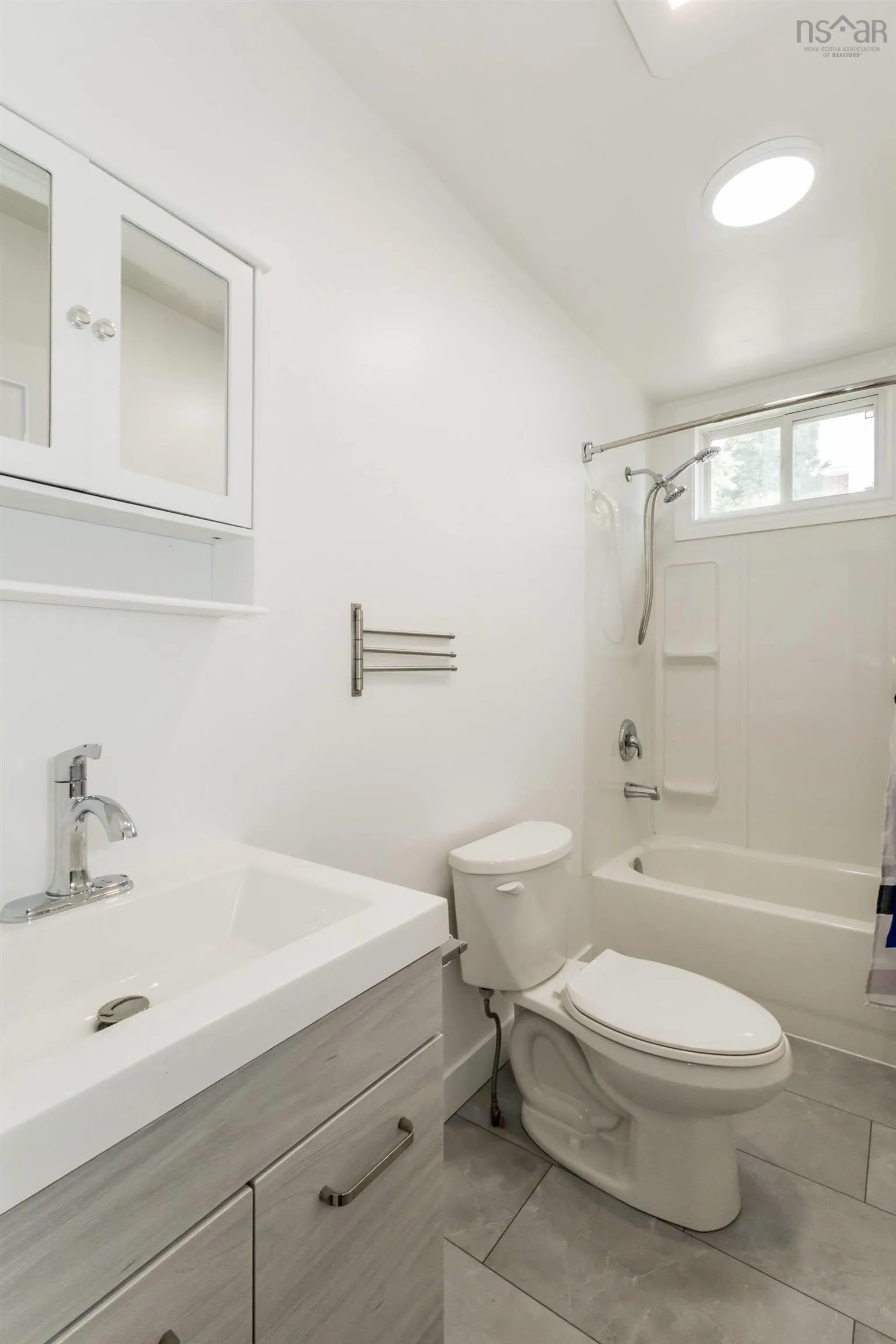1417 Park Road, Kingston, NS B0P 1R0, 2 Bedrooms Bedrooms, ,1 BathroomBathrooms,Residential,For Sale,Park,202522861