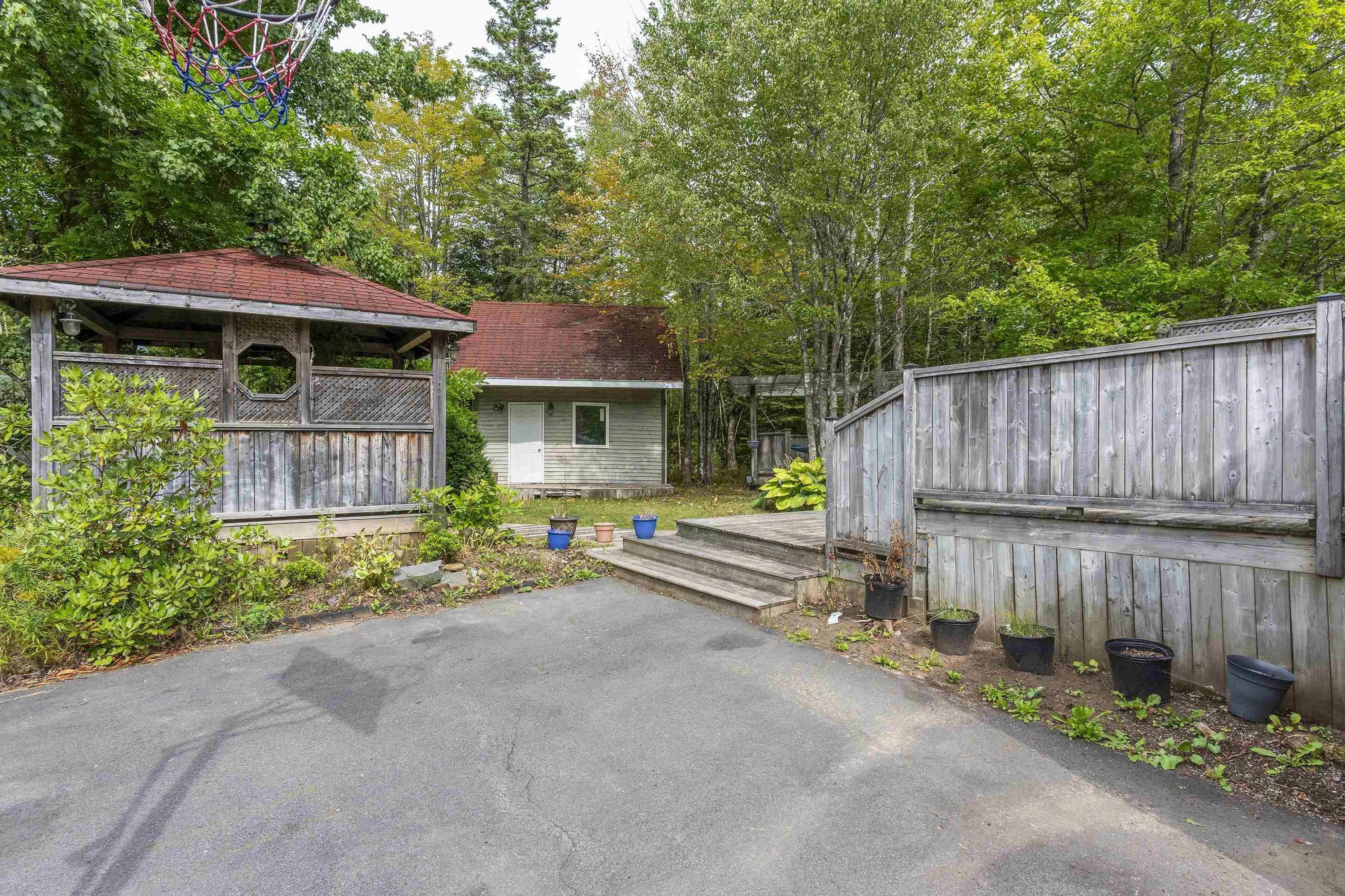 1555 Highway 2, Milford, NS B0N 1Y0, 4 Bedrooms Bedrooms, ,3 BathroomsBathrooms,Residential,For Sale,Highway 2,202522315