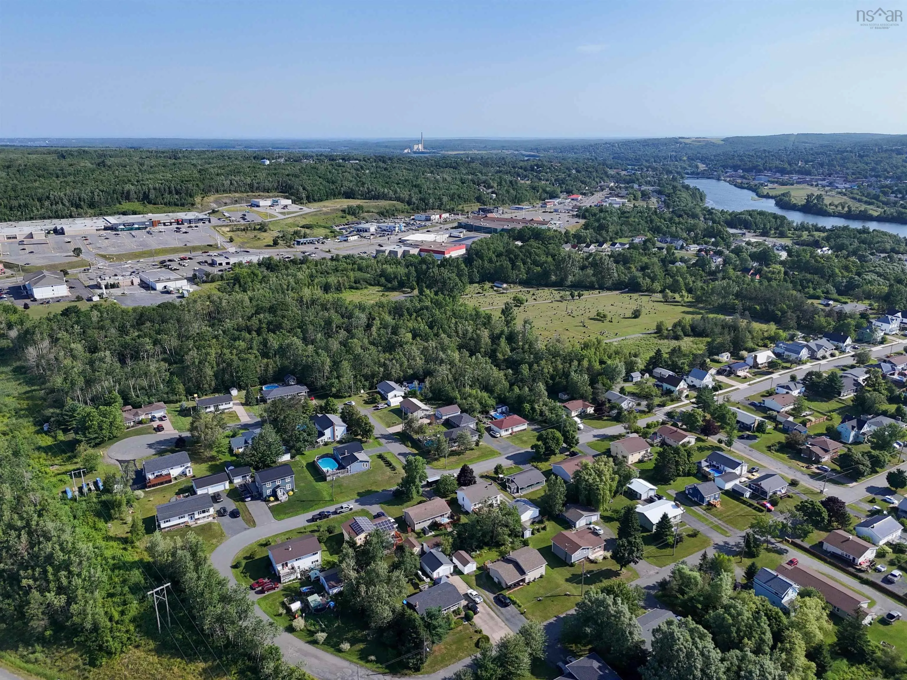 44 St Bernard Street, Stellarton, NS B0K 1S0, 4 Bedrooms Bedrooms, ,2 BathroomsBathrooms,Residential,For Sale,St Bernard,202519281