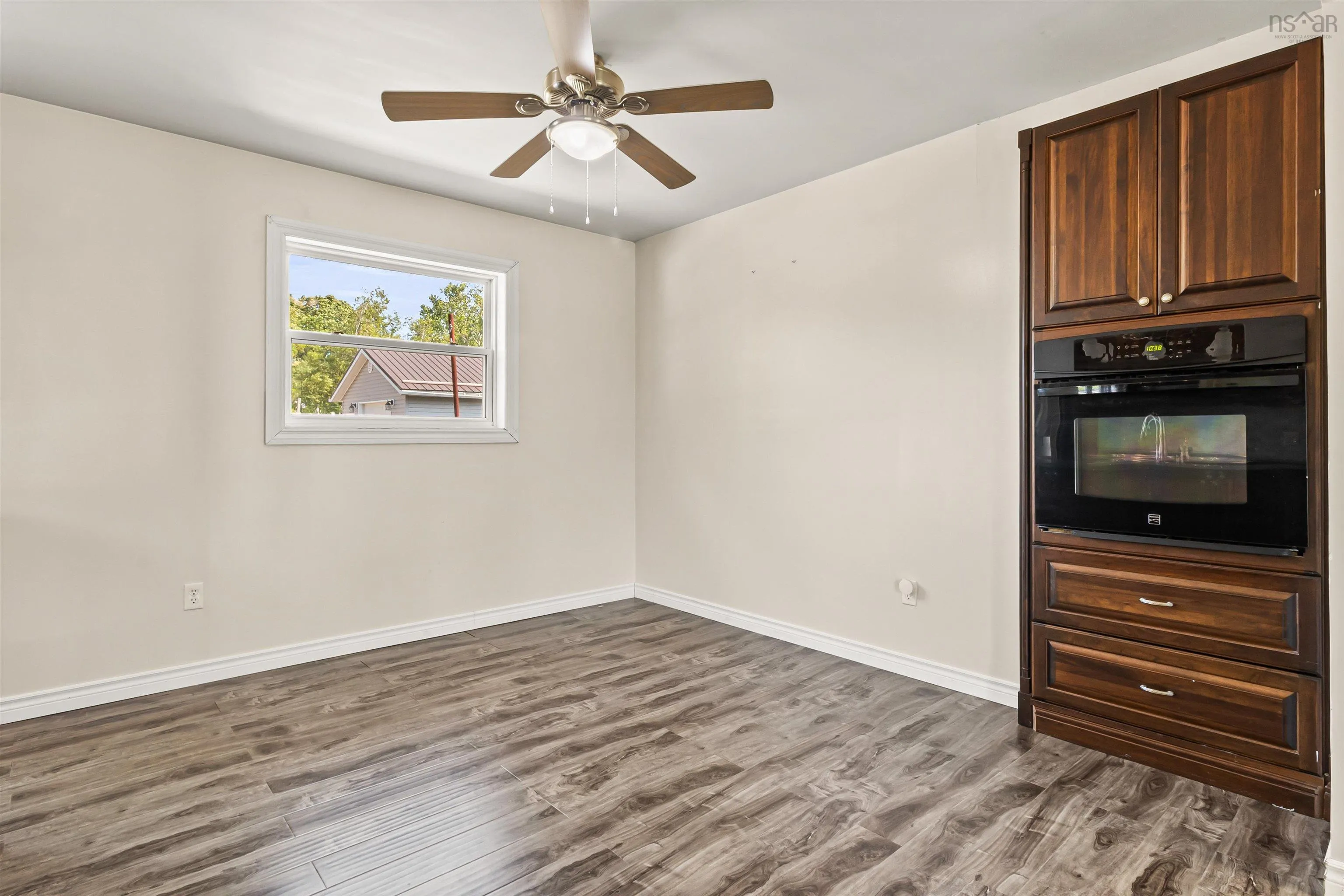 44 St Bernard Street, Stellarton, NS B0K 1S0, 4 Bedrooms Bedrooms, ,2 BathroomsBathrooms,Residential,For Sale,St Bernard,202519281