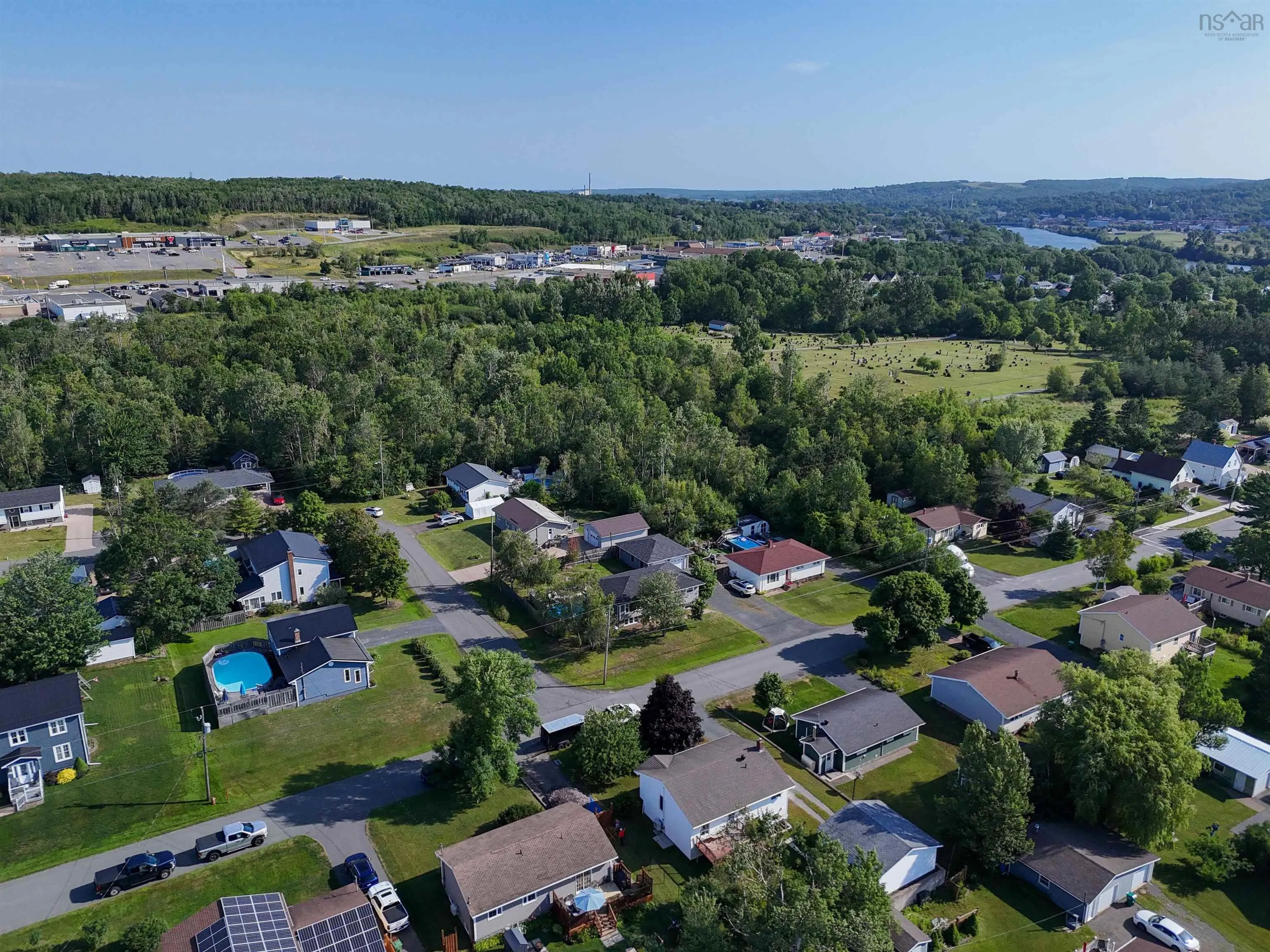 44 St Bernard Street, Stellarton, NS B0K 1S0, 4 Bedrooms Bedrooms, ,2 BathroomsBathrooms,Residential,For Sale,St Bernard,202519281