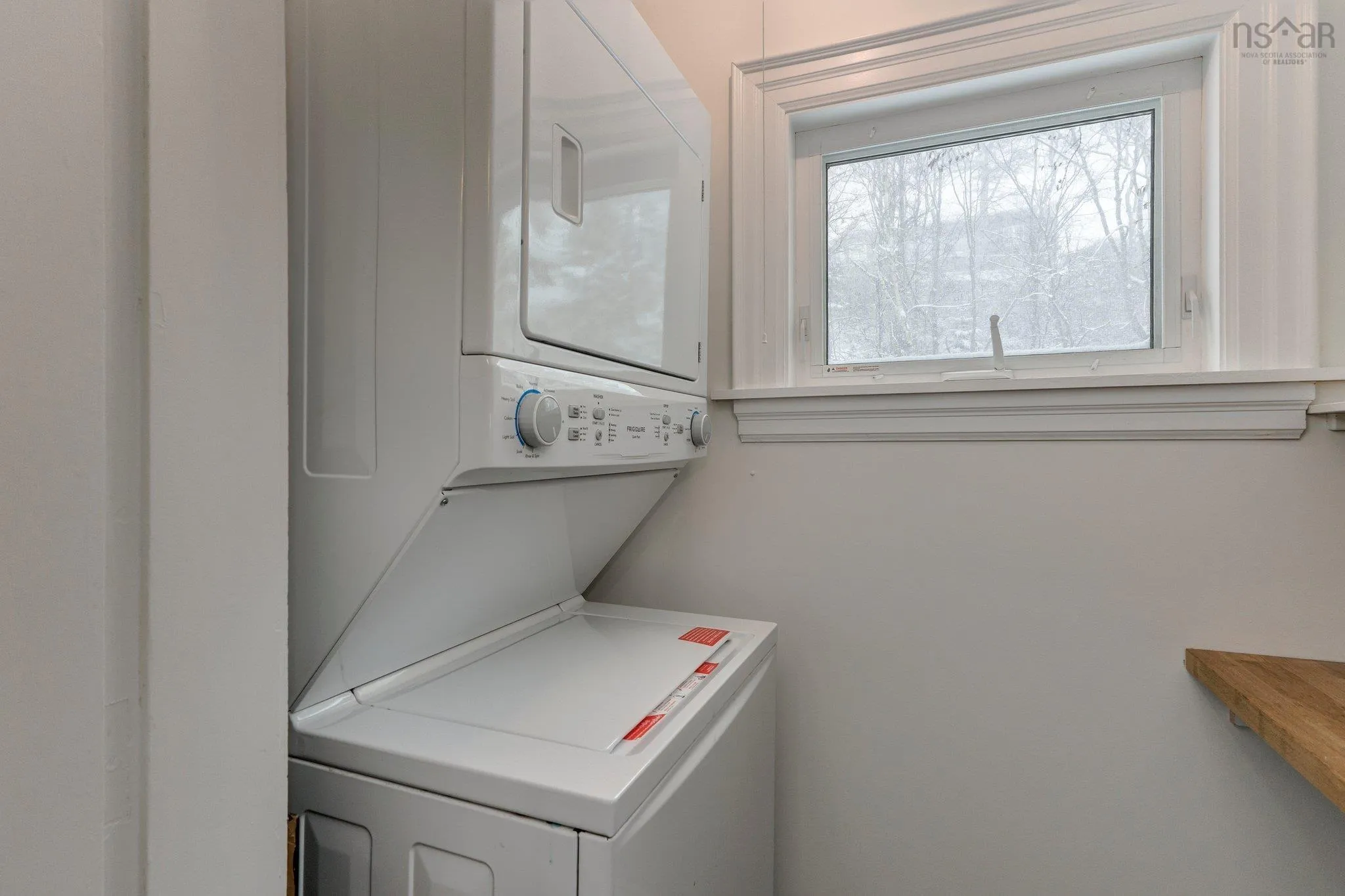 44 Dakin Drive, Halifax Ns B3m 2c9, 3 Bedrooms Bedrooms, ,2 BathroomsBathrooms,Residential,For Sale,Dakin,202509340