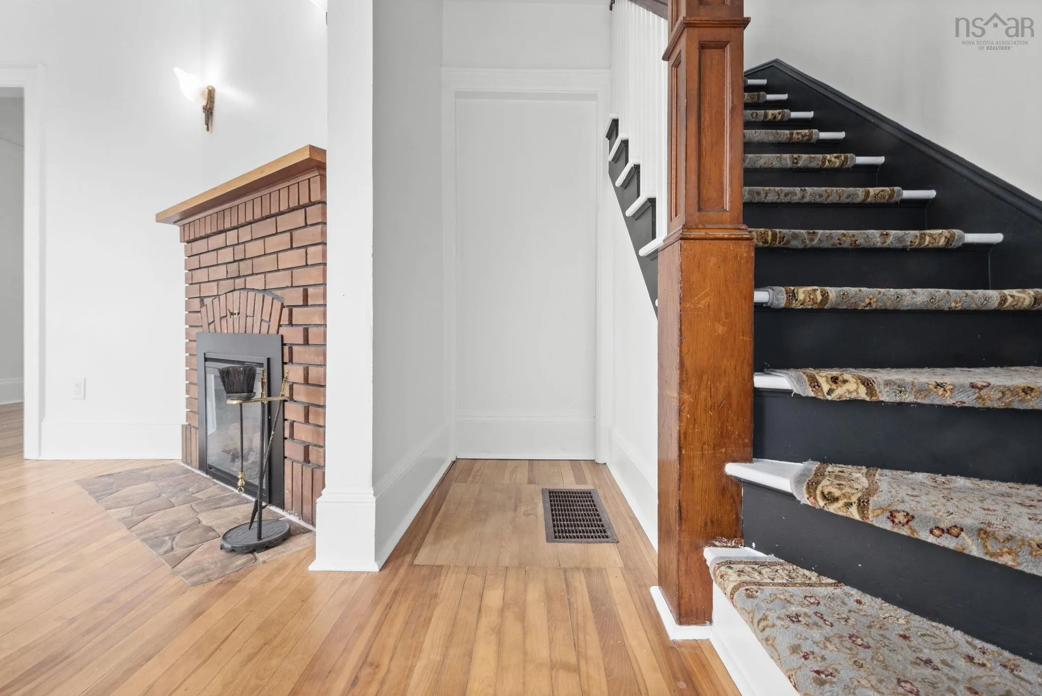 44 Dakin Drive, Halifax Ns B3m 2c9, 3 Bedrooms Bedrooms, ,2 BathroomsBathrooms,Residential,For Sale,Dakin,202509340