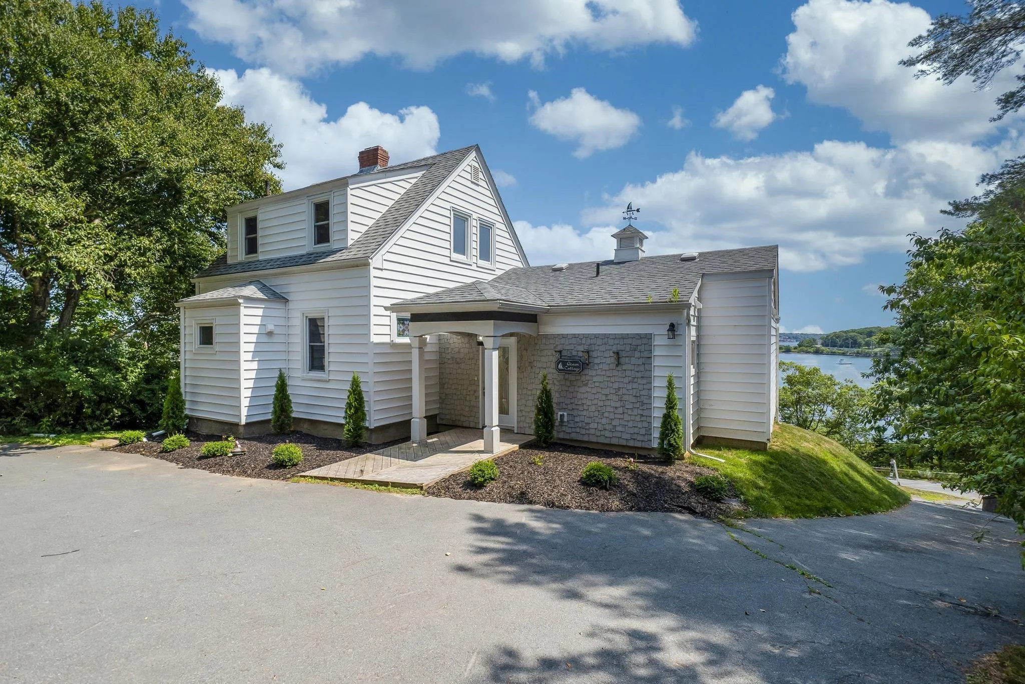 44 Dakin Drive, Halifax Ns B3m 2c9, 3 Bedrooms Bedrooms, ,2 BathroomsBathrooms,Residential,For Sale,Dakin,202509340