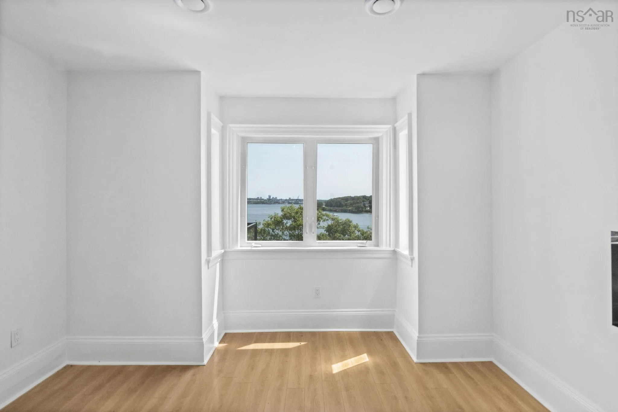 44 Dakin Drive, Halifax Ns B3m 2c9, 3 Bedrooms Bedrooms, ,2 BathroomsBathrooms,Residential,For Sale,Dakin,202509340
