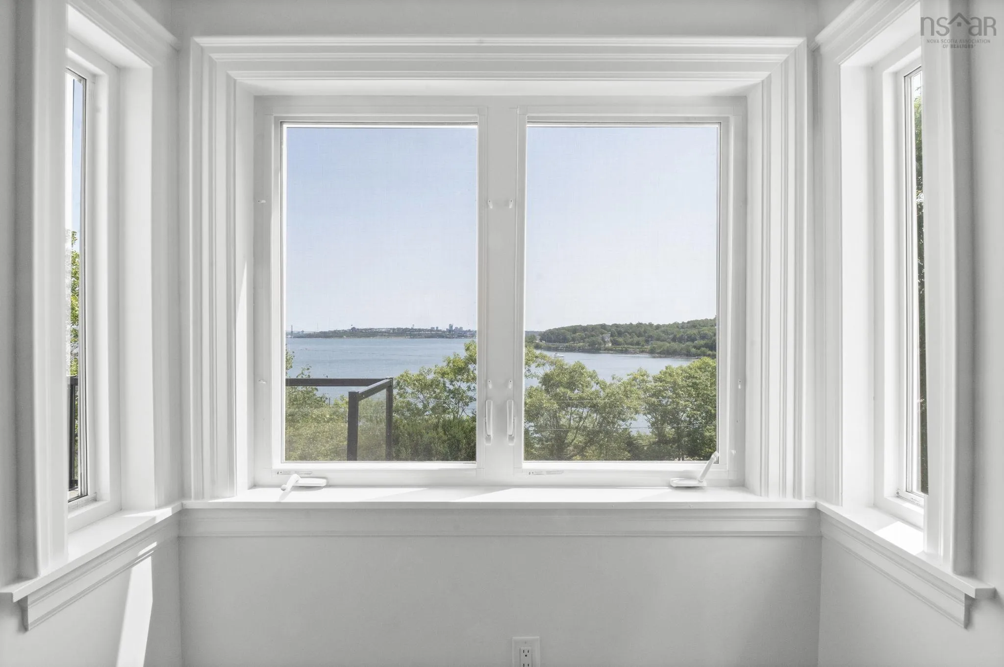 44 Dakin Drive, Halifax Ns B3m 2c9, 3 Bedrooms Bedrooms, ,2 BathroomsBathrooms,Residential,For Sale,Dakin,202509340