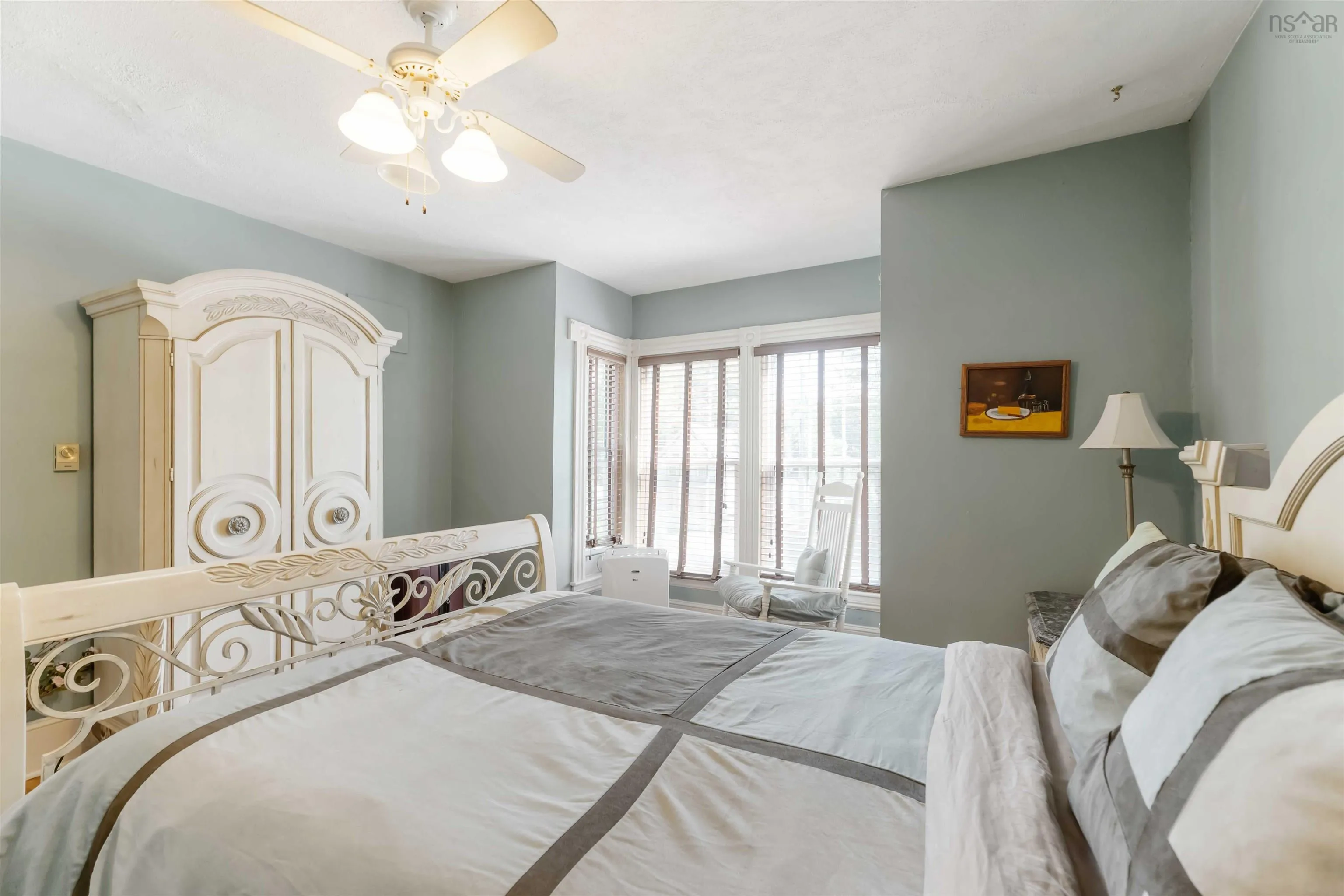 185 Commercial Street, Middleton, NS B0S 1P0, 6 Bedrooms Bedrooms, ,4 BathroomsBathrooms,Residential,For Sale,Commercial,202518918