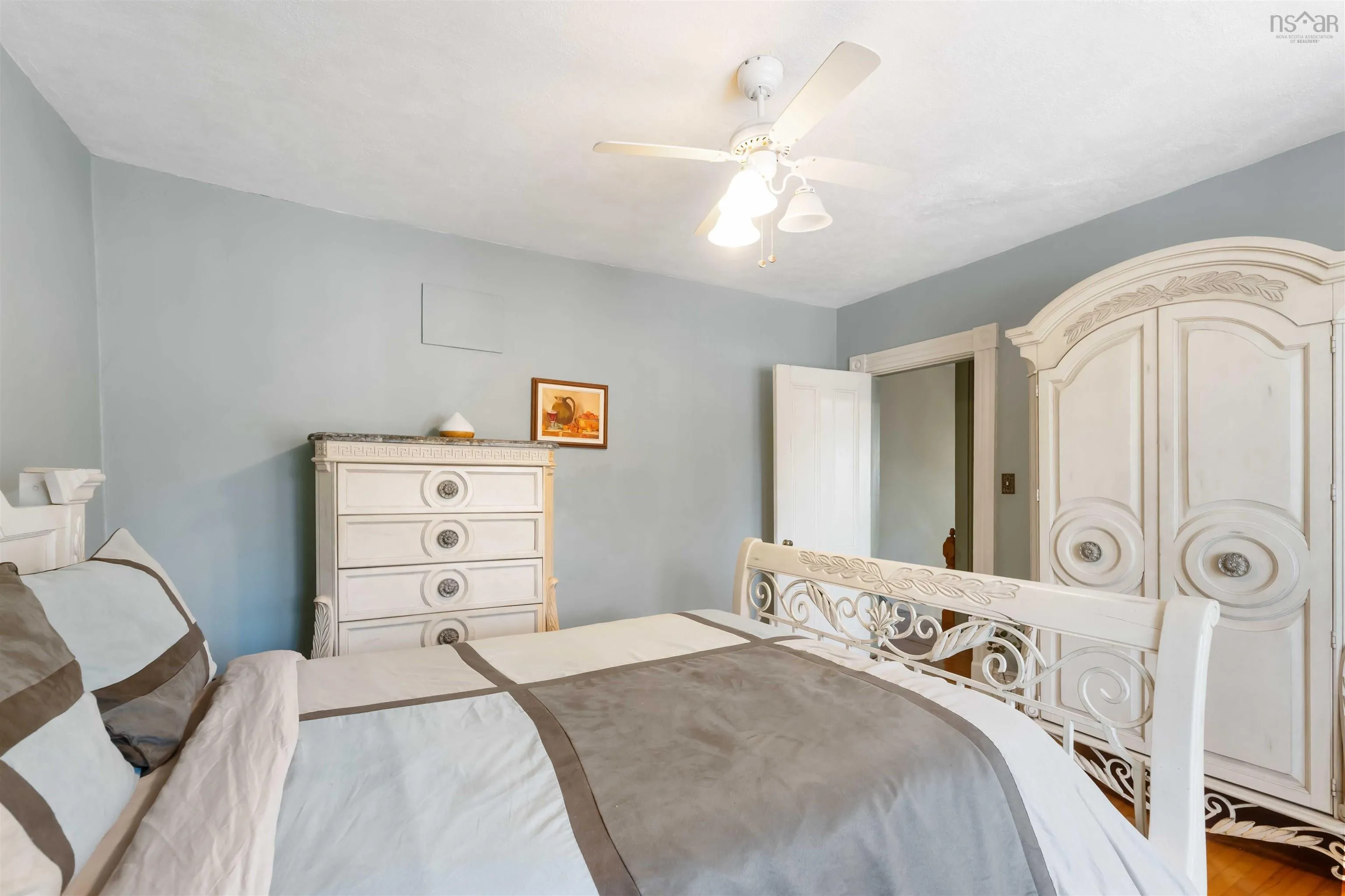 185 Commercial Street, Middleton, NS B0S 1P0, 6 Bedrooms Bedrooms, ,4 BathroomsBathrooms,Residential,For Sale,Commercial,202518918