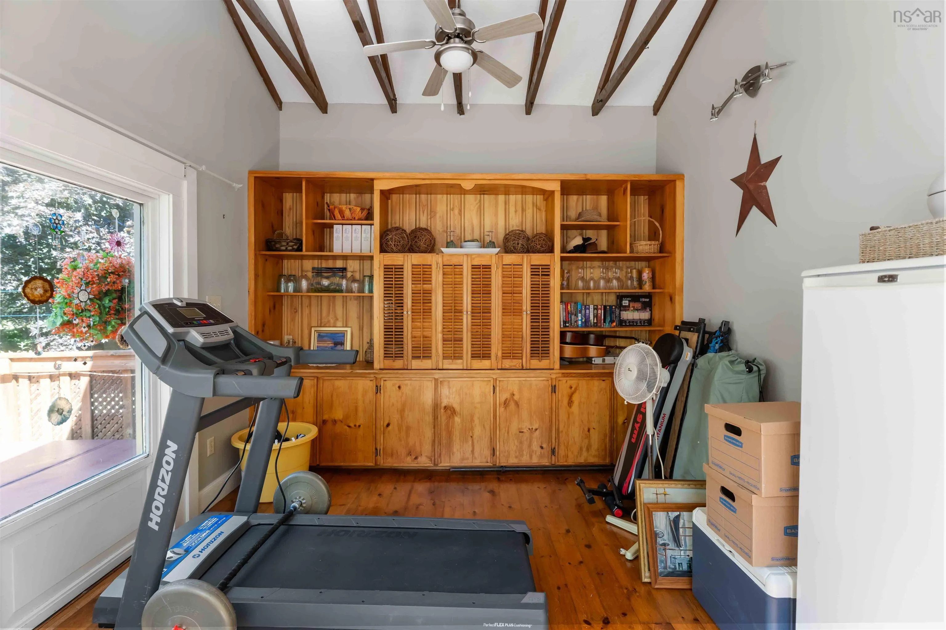 185 Commercial Street, Middleton, NS B0S 1P0, 6 Bedrooms Bedrooms, ,4 BathroomsBathrooms,Residential,For Sale,Commercial,202518918