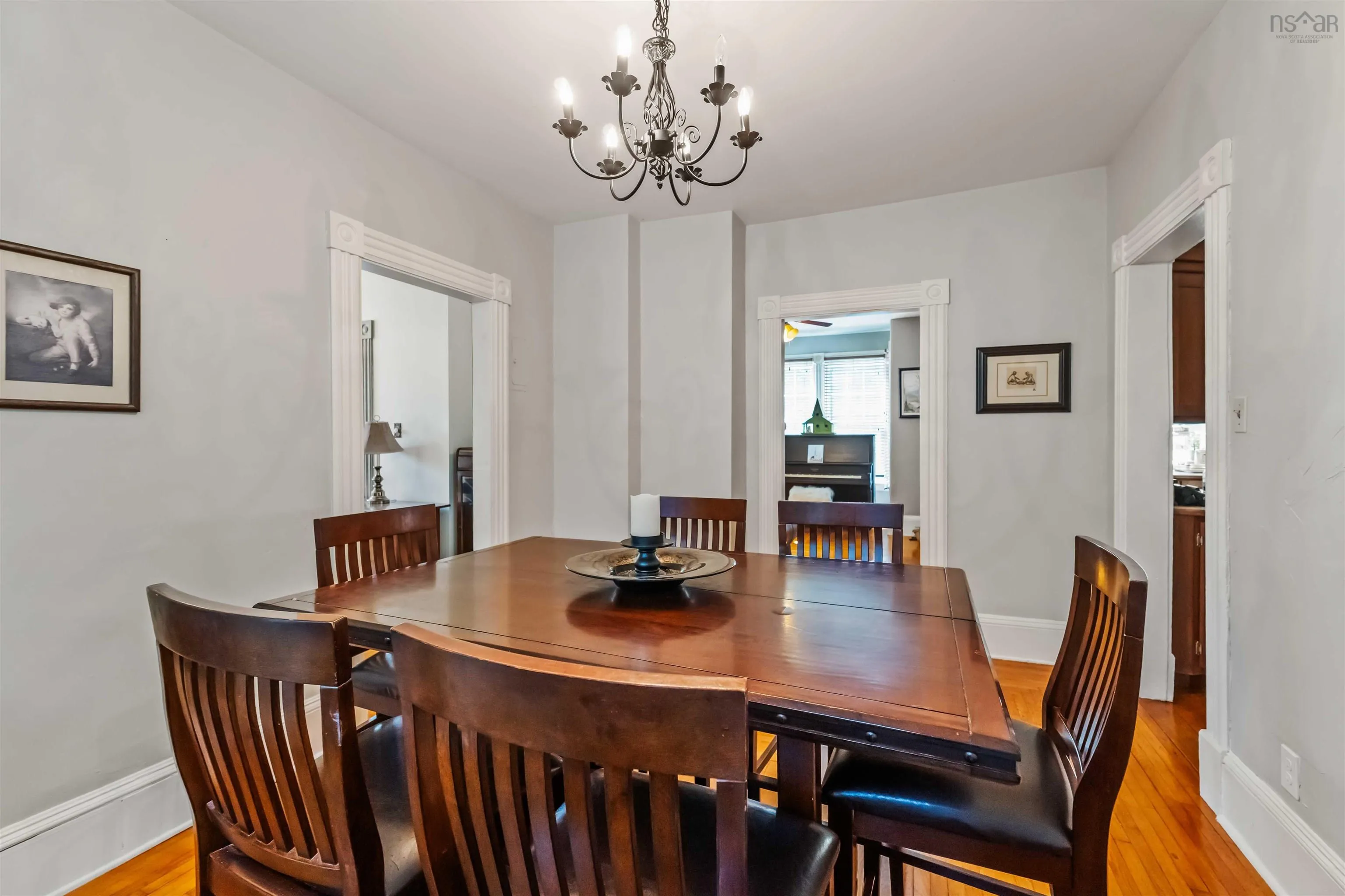 185 Commercial Street, Middleton, NS B0S 1P0, 6 Bedrooms Bedrooms, ,4 BathroomsBathrooms,Residential,For Sale,Commercial,202518918