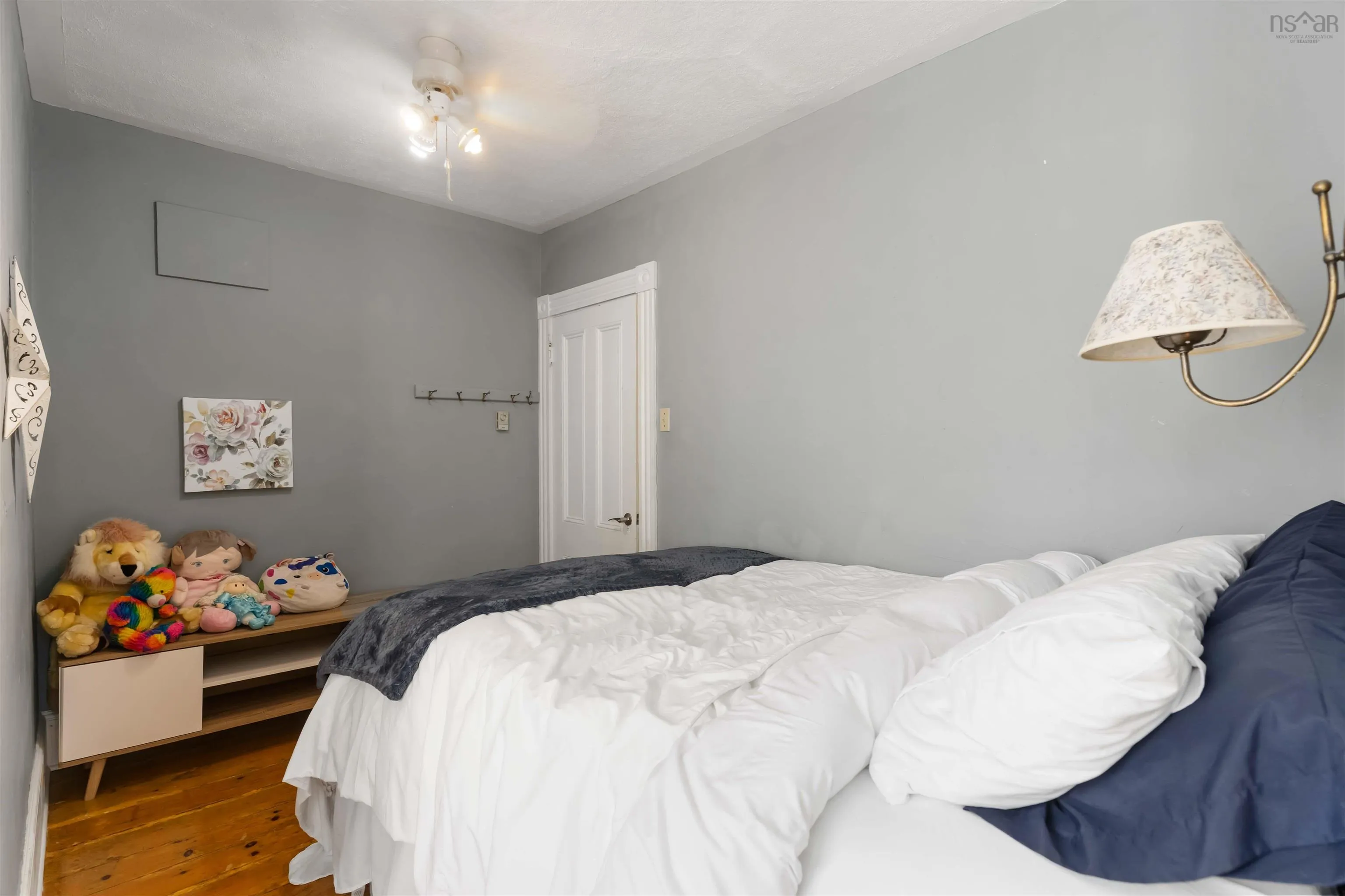 185 Commercial Street, Middleton, NS B0S 1P0, 6 Bedrooms Bedrooms, ,4 BathroomsBathrooms,Residential,For Sale,Commercial,202518918