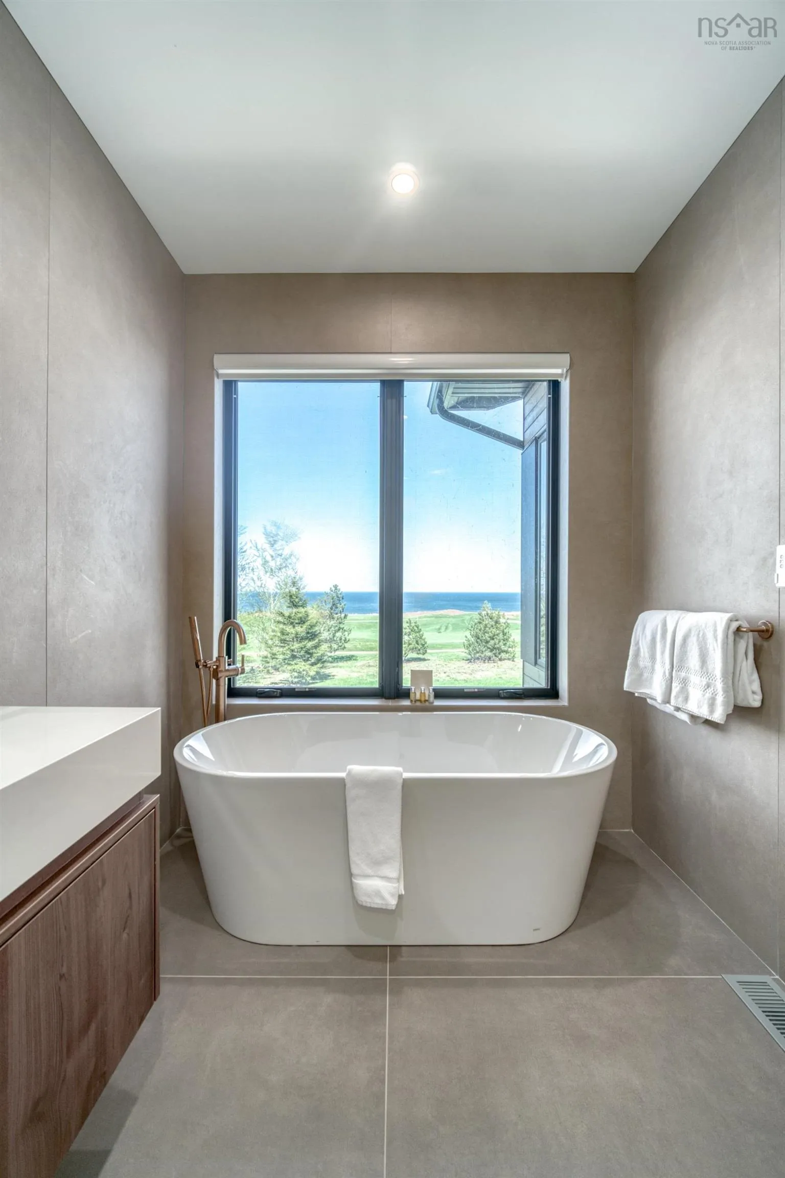 200 Harbourside Drive, Fox Harbour, NS B0K 1Y0, 5 Bedrooms Bedrooms, ,5 BathroomsBathrooms,Residential,For Sale,Harbourside,202512503