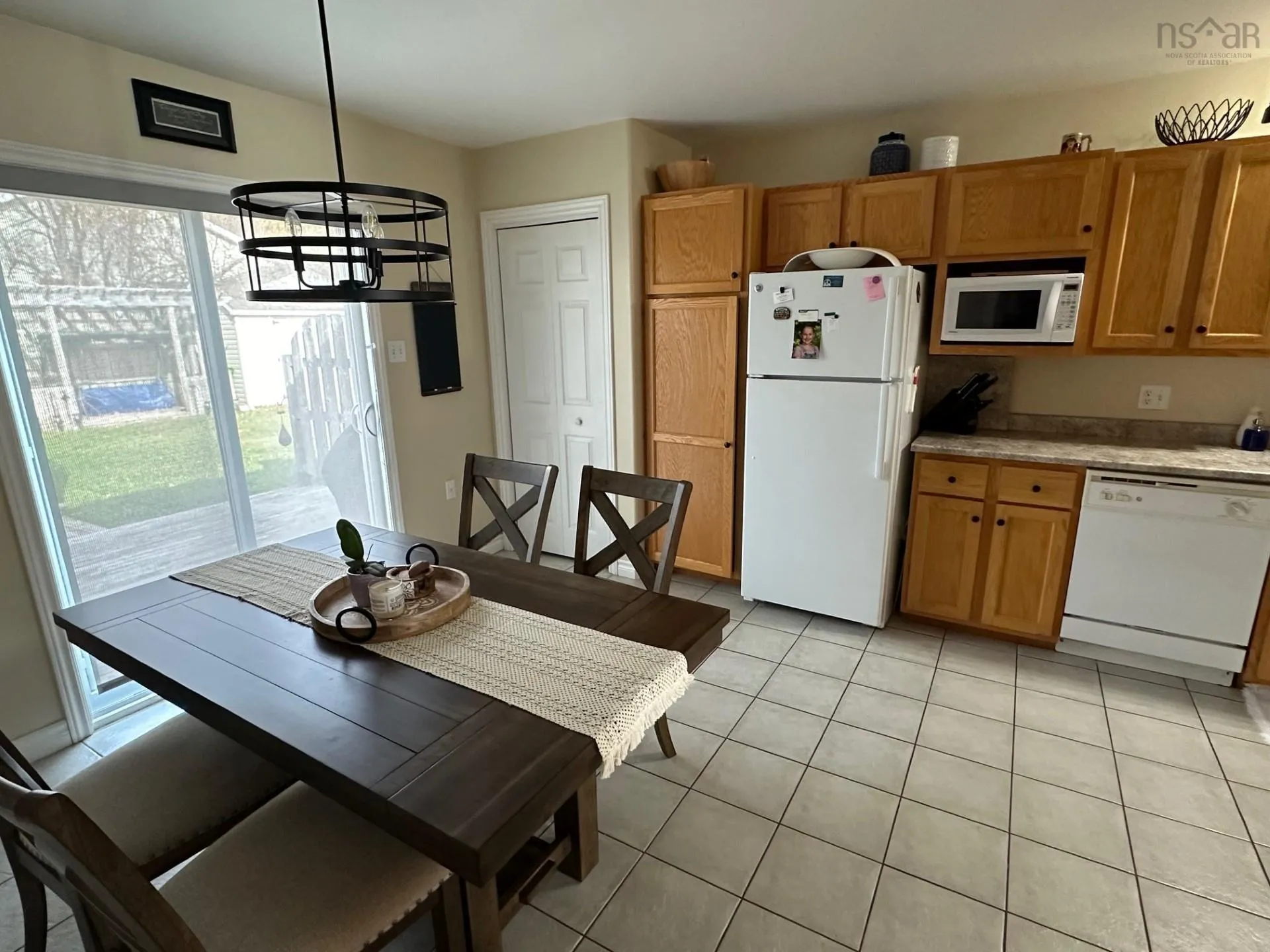 400 Elm Street, New Glasgow, NS B2H 1Z1, 8 Bedrooms Bedrooms, ,Residential Income,For Sale,Elm,202520107