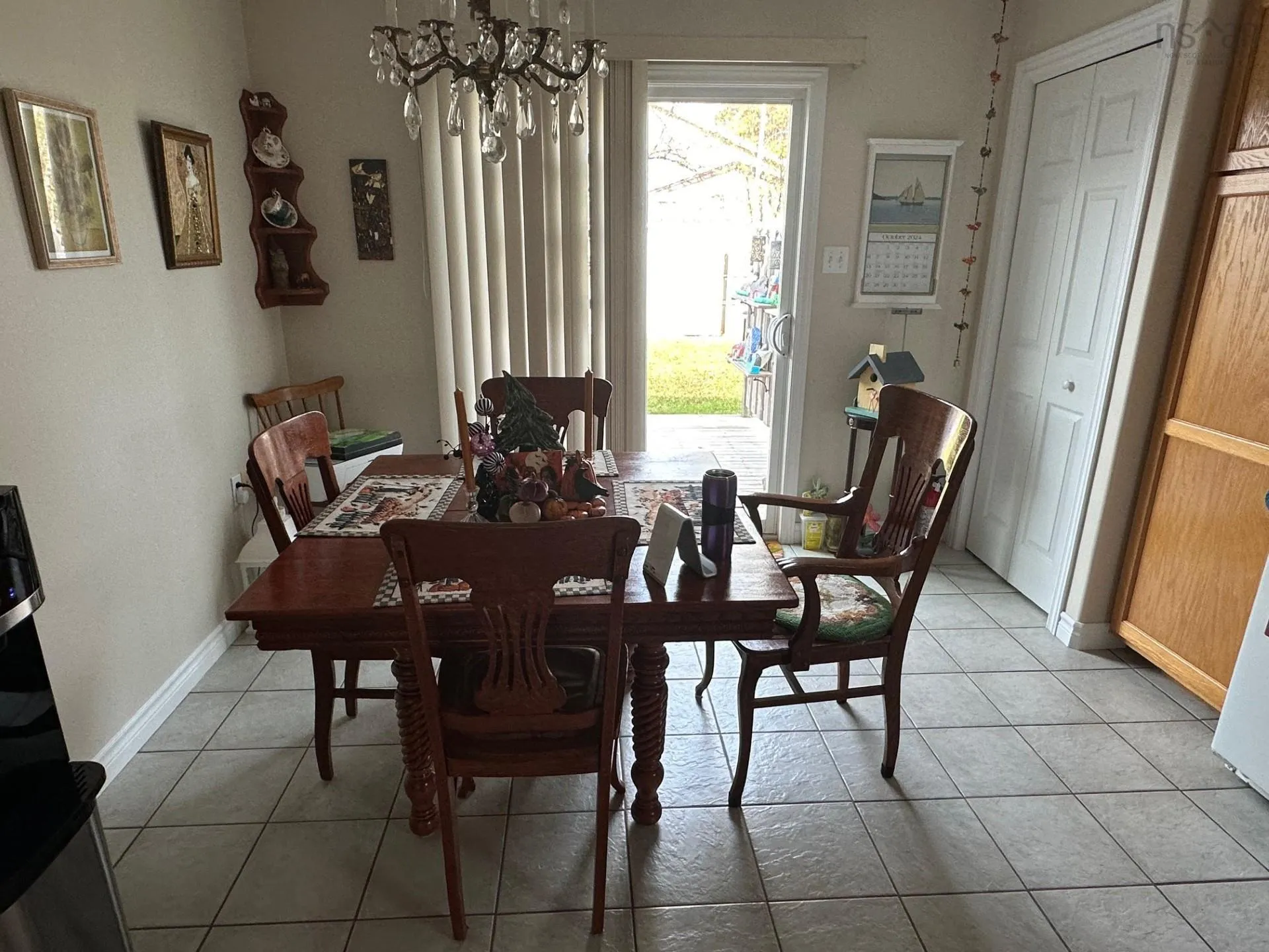 400 Elm Street, New Glasgow, NS B2H 1Z1, 8 Bedrooms Bedrooms, ,Residential Income,For Sale,Elm,202520107