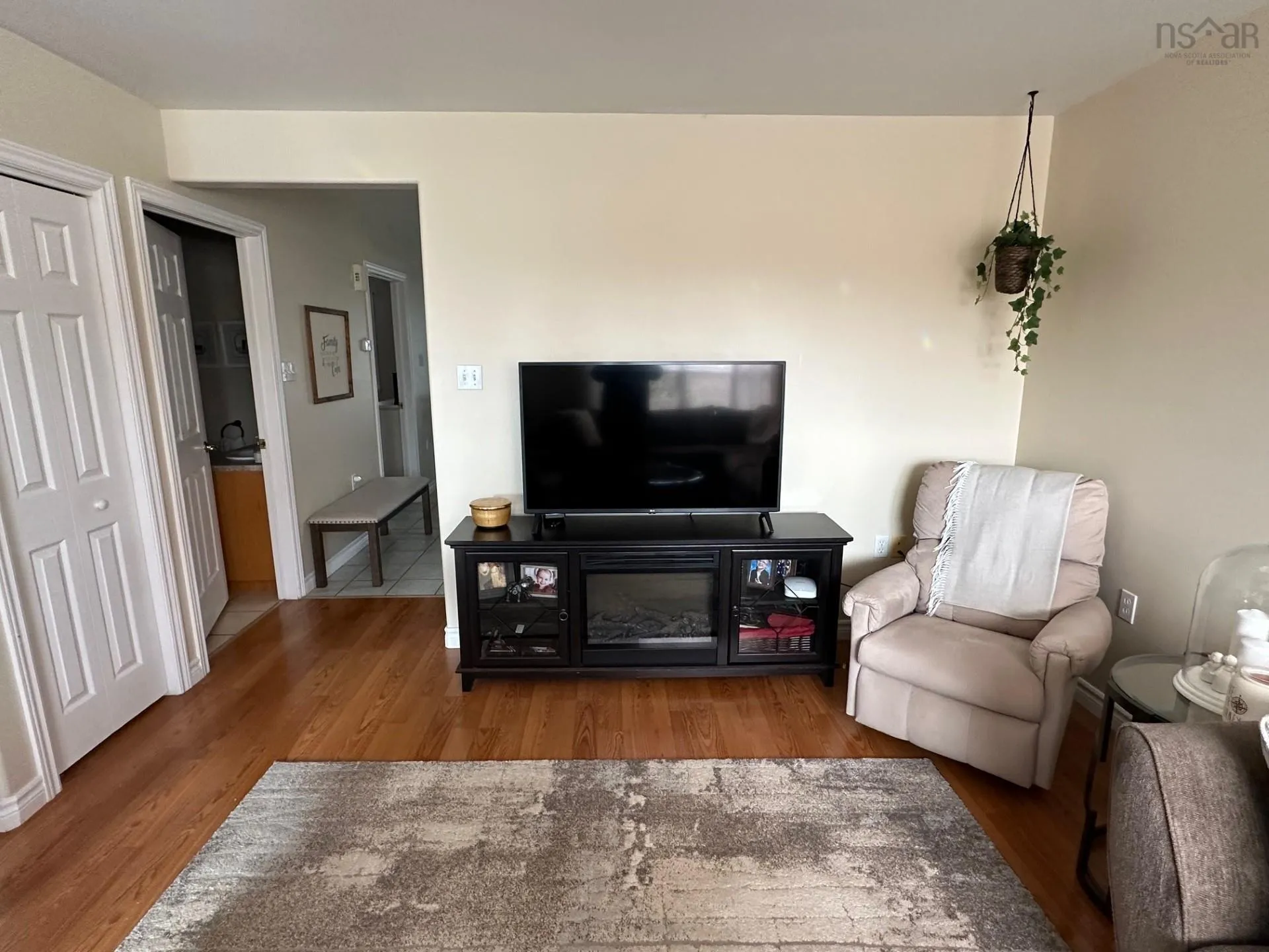 400 Elm Street, New Glasgow, NS B2H 1Z1, 8 Bedrooms Bedrooms, ,Residential Income,For Sale,Elm,202520107