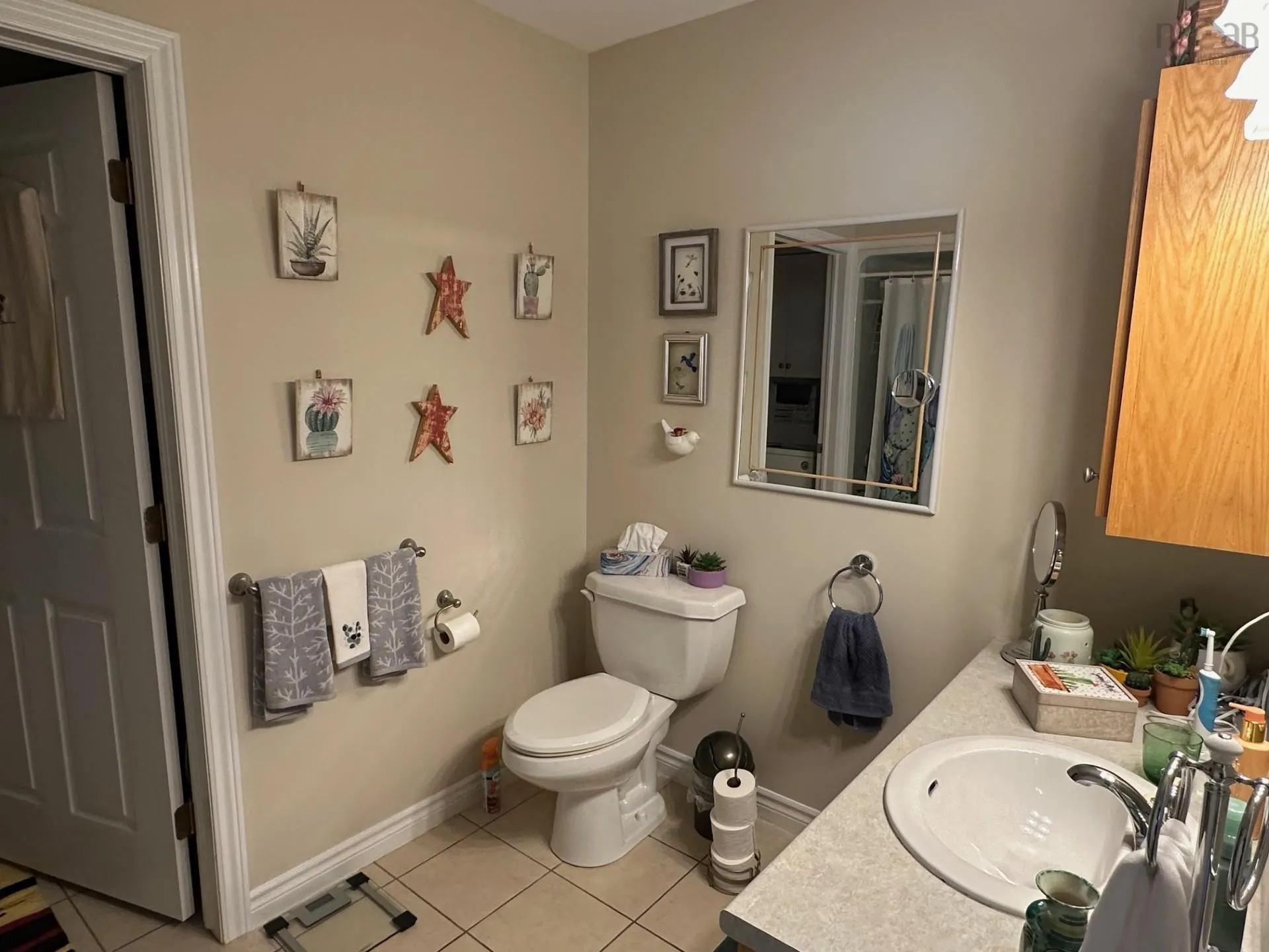 400 Elm Street, New Glasgow, NS B2H 1Z1, 8 Bedrooms Bedrooms, ,Residential Income,For Sale,Elm,202520107