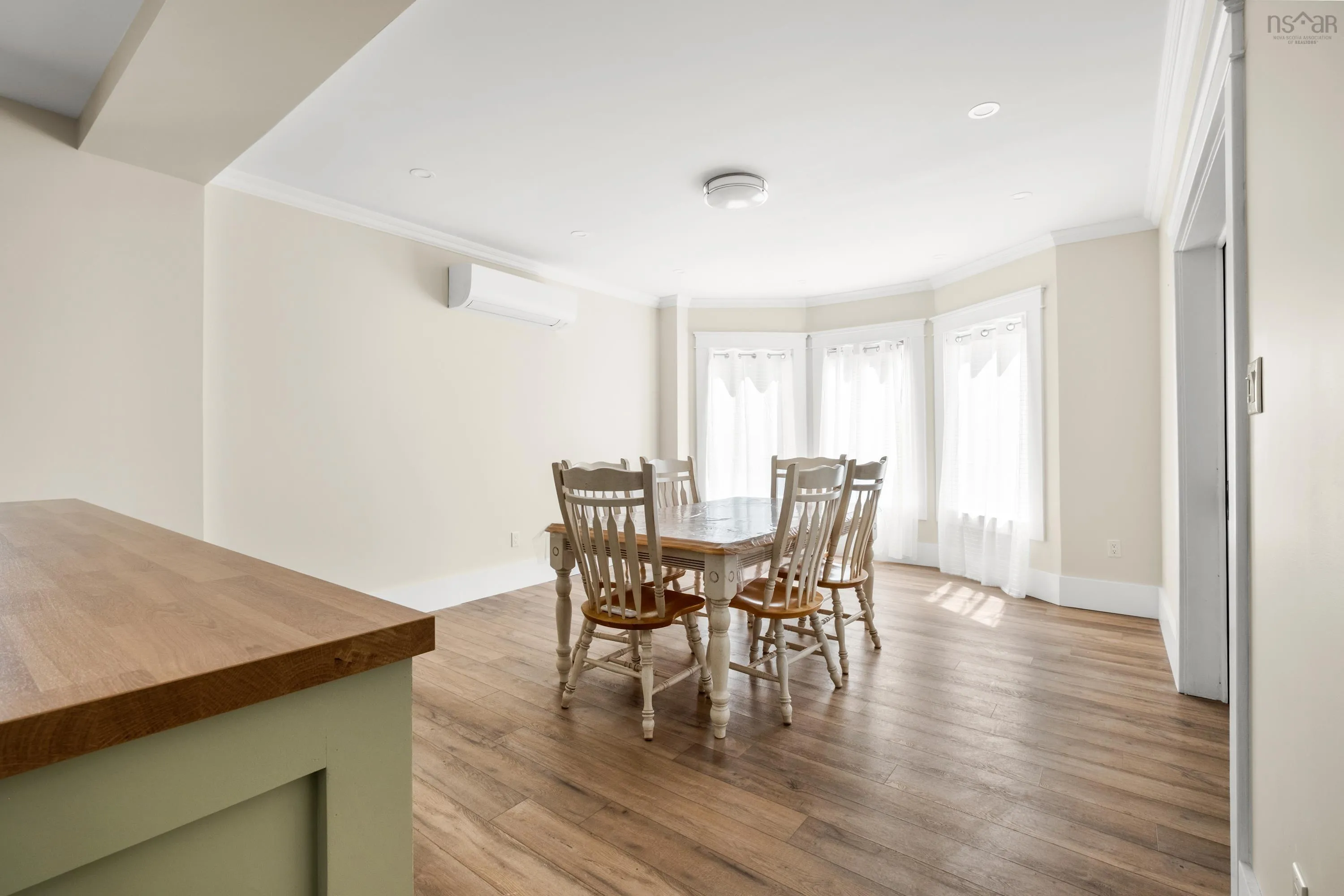 17 Beech Street, Sydney Mines, NS B1V 1H2, 4 Bedrooms Bedrooms, ,2 BathroomsBathrooms,Residential,For Sale,Beech Street,202517631
