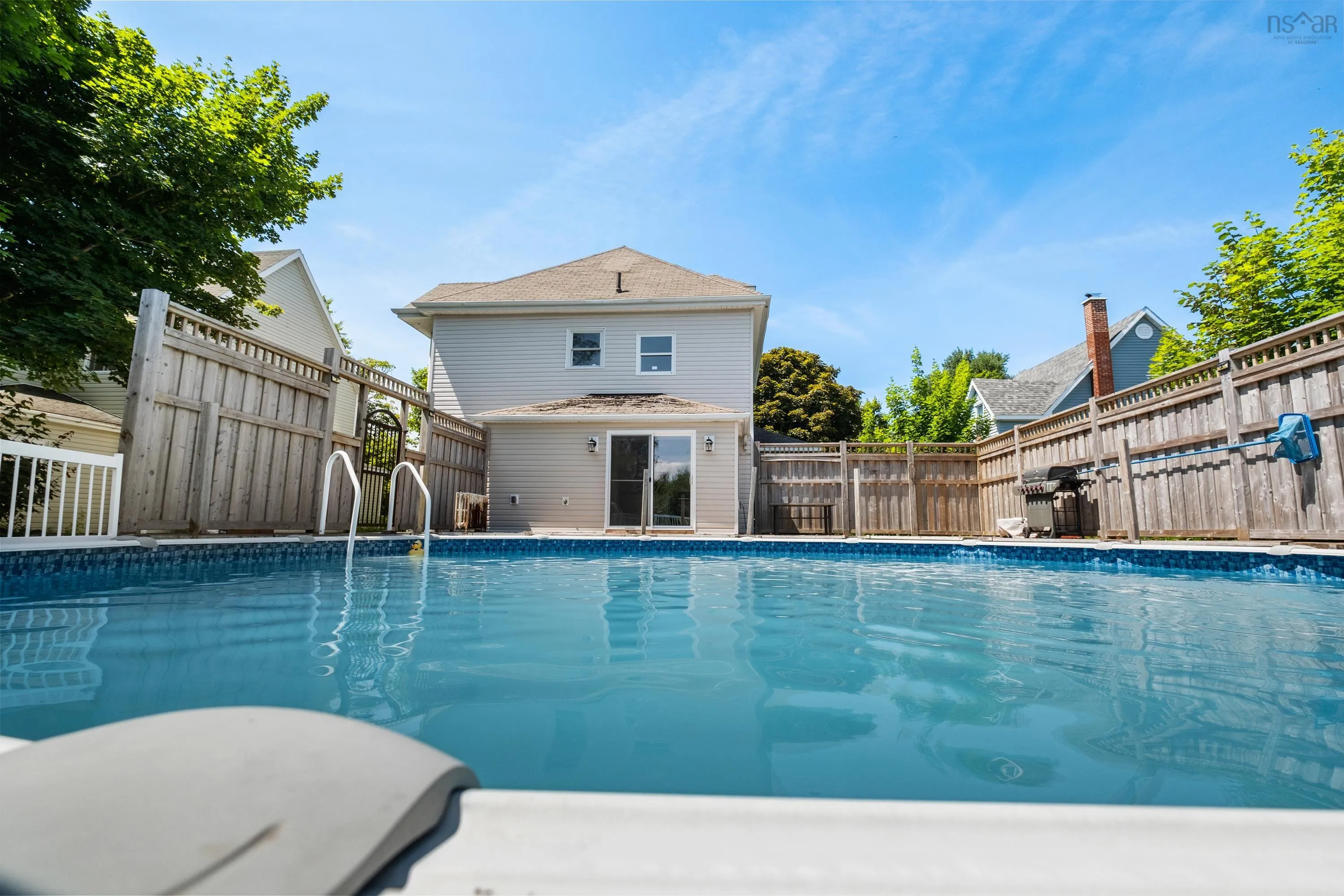 17 Beech Street, Sydney Mines, NS B1V 1H2, 4 Bedrooms Bedrooms, ,2 BathroomsBathrooms,Residential,For Sale,Beech Street,202517631
